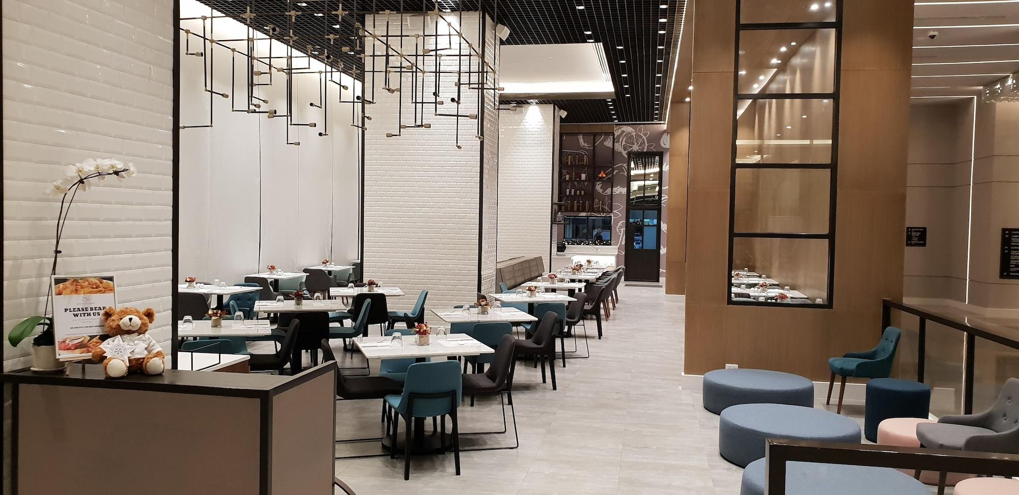Restaurant Citadines Bay City Manila
