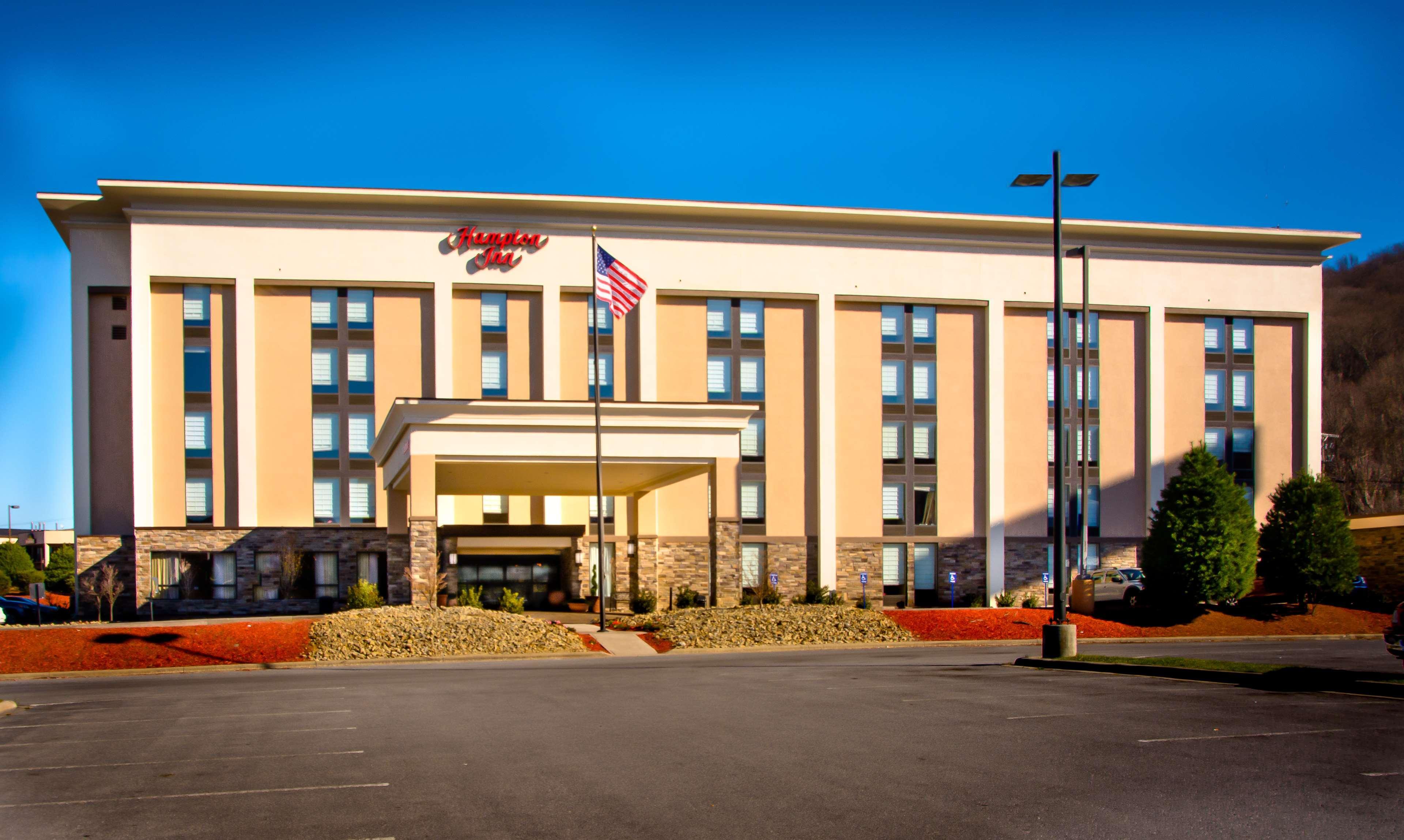 Vista Exterior Hampton Inn Princeton