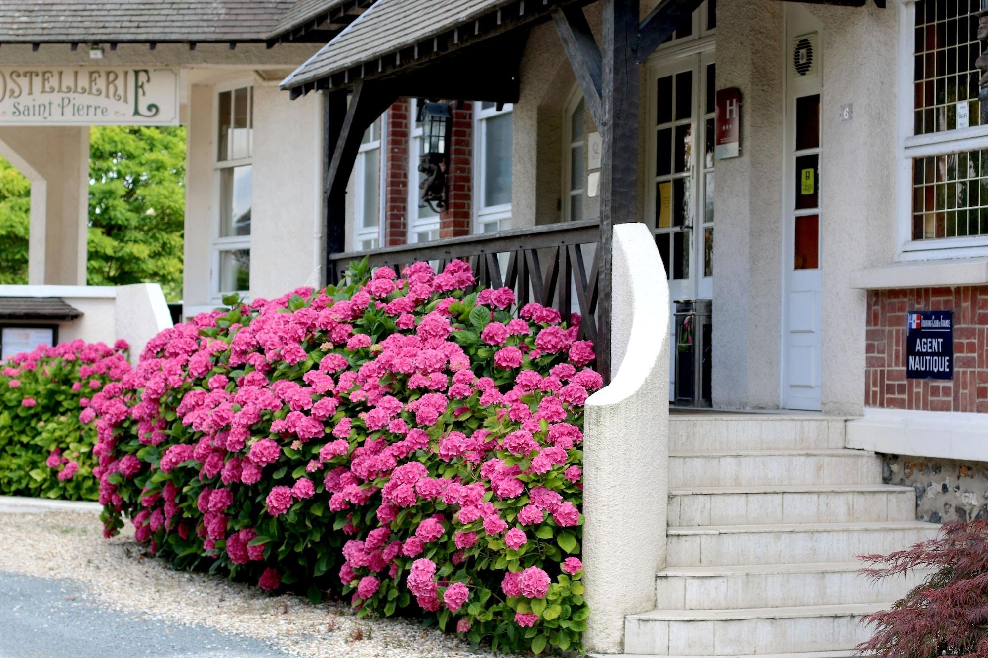 Vista Exterior Hostellerie Saint Pierre