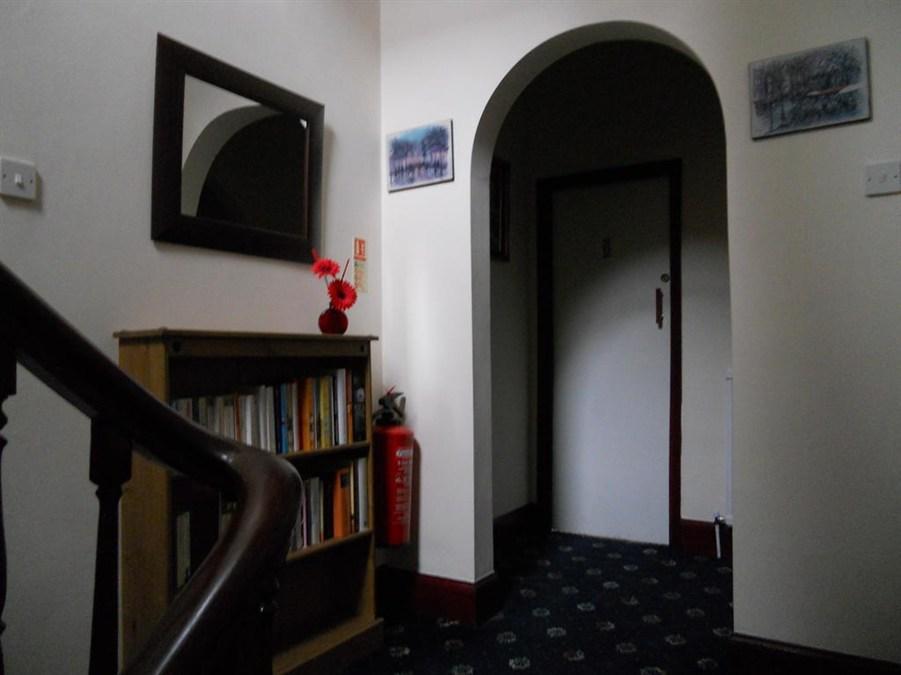 Vista Exterior All Seasons Guest House