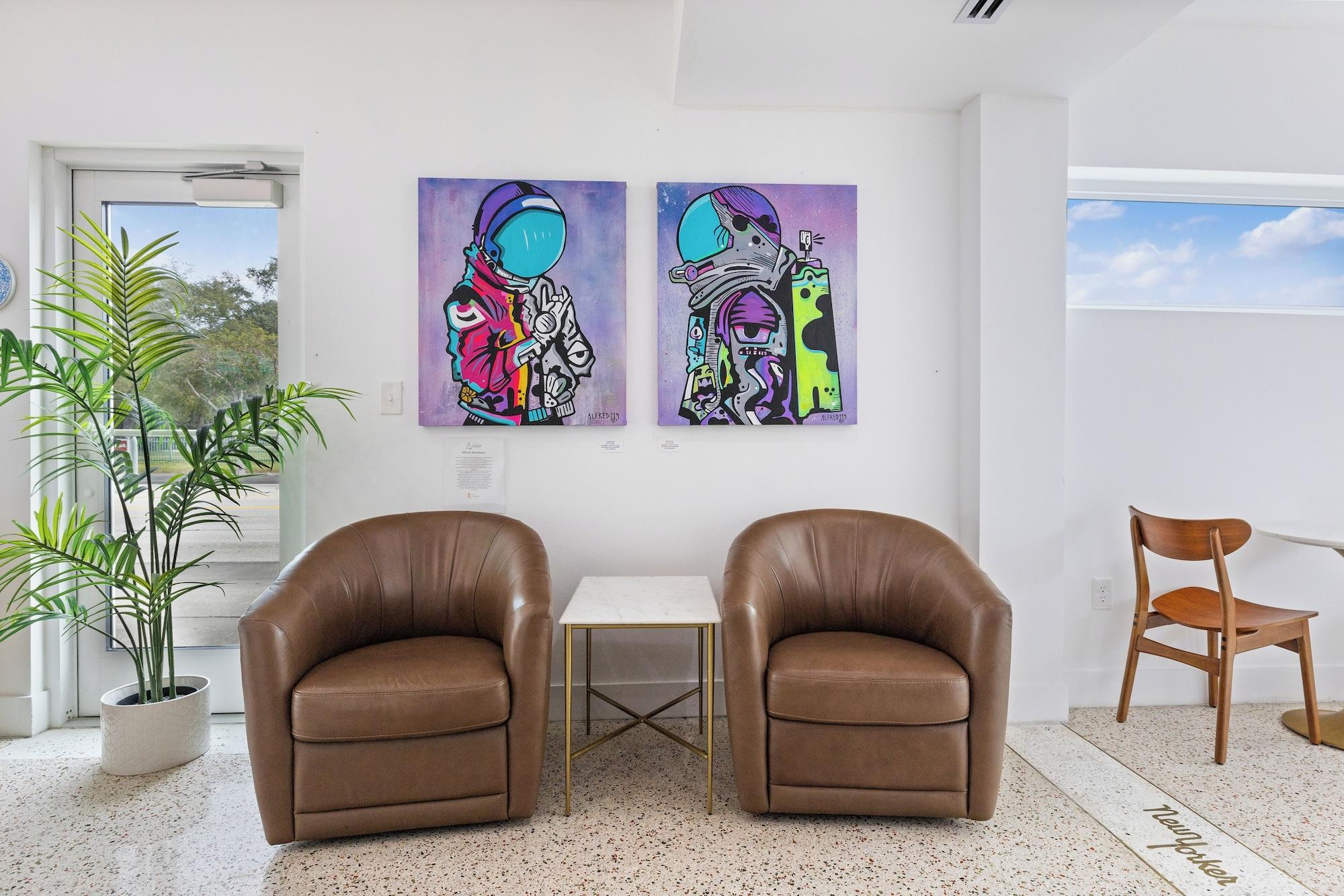 Vista Lobby The New Yorker Miami Hotel