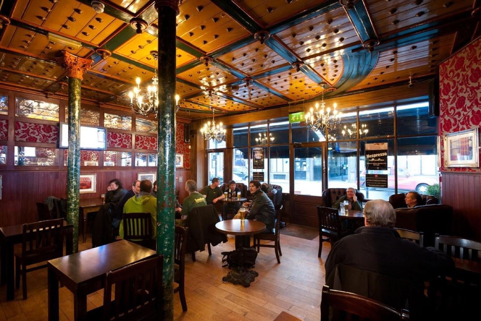 Bar/Salón Stylotel