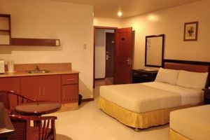 Alojamiento - Hotel Cosmopolitan