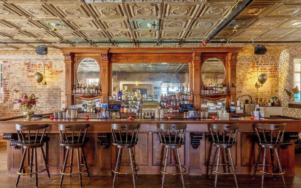 Bar/Salón Urban Cowboy Denver