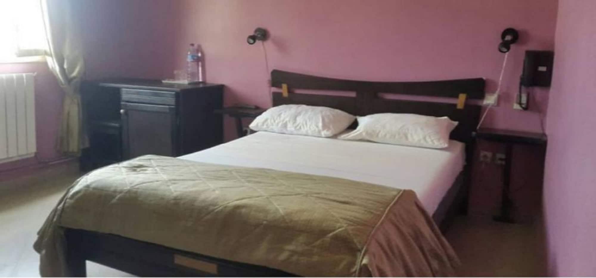 Varios Hotel Roza