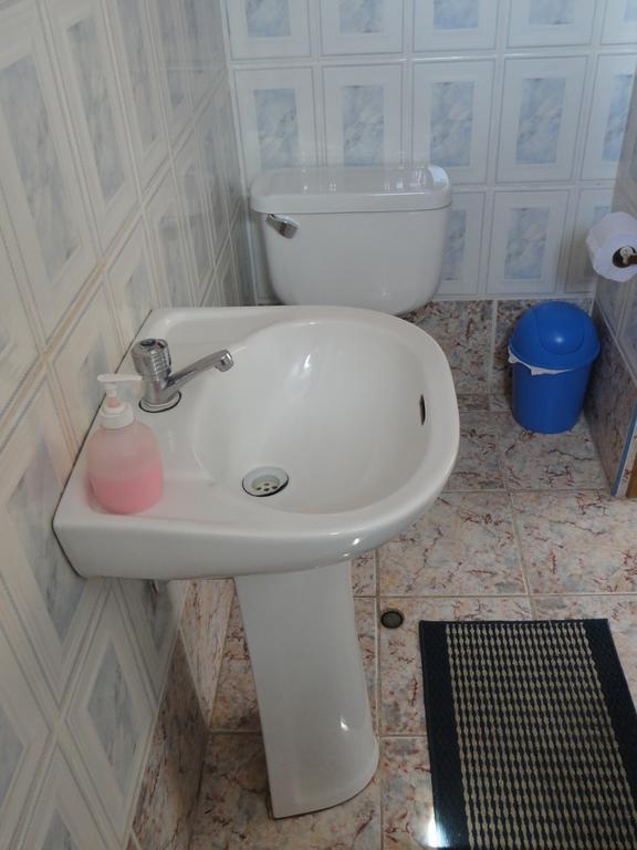 Baño Pumawanka Hostal