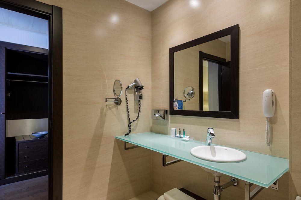Hotel LCB Hotel Fuenlabrada