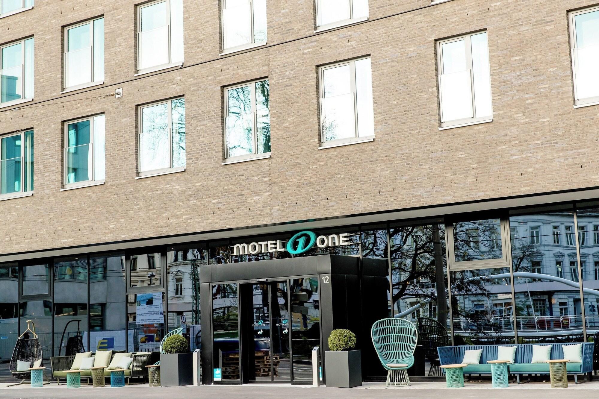 Vista Exterior Motel One Bonn-Hauptbahnhof