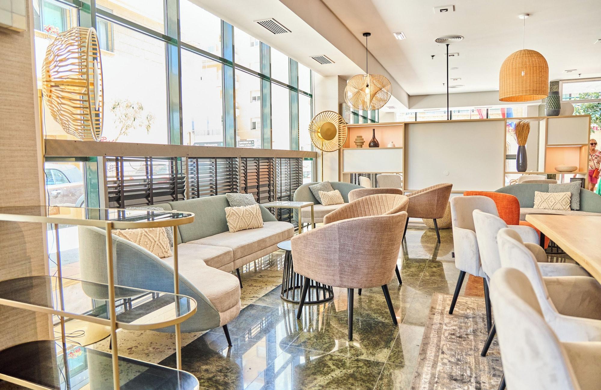 Vista Lobby Leonardo Hotel Fuengirola Costa del Sol