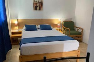 Alojamiento - HOTEL CASA LATINA MANTA