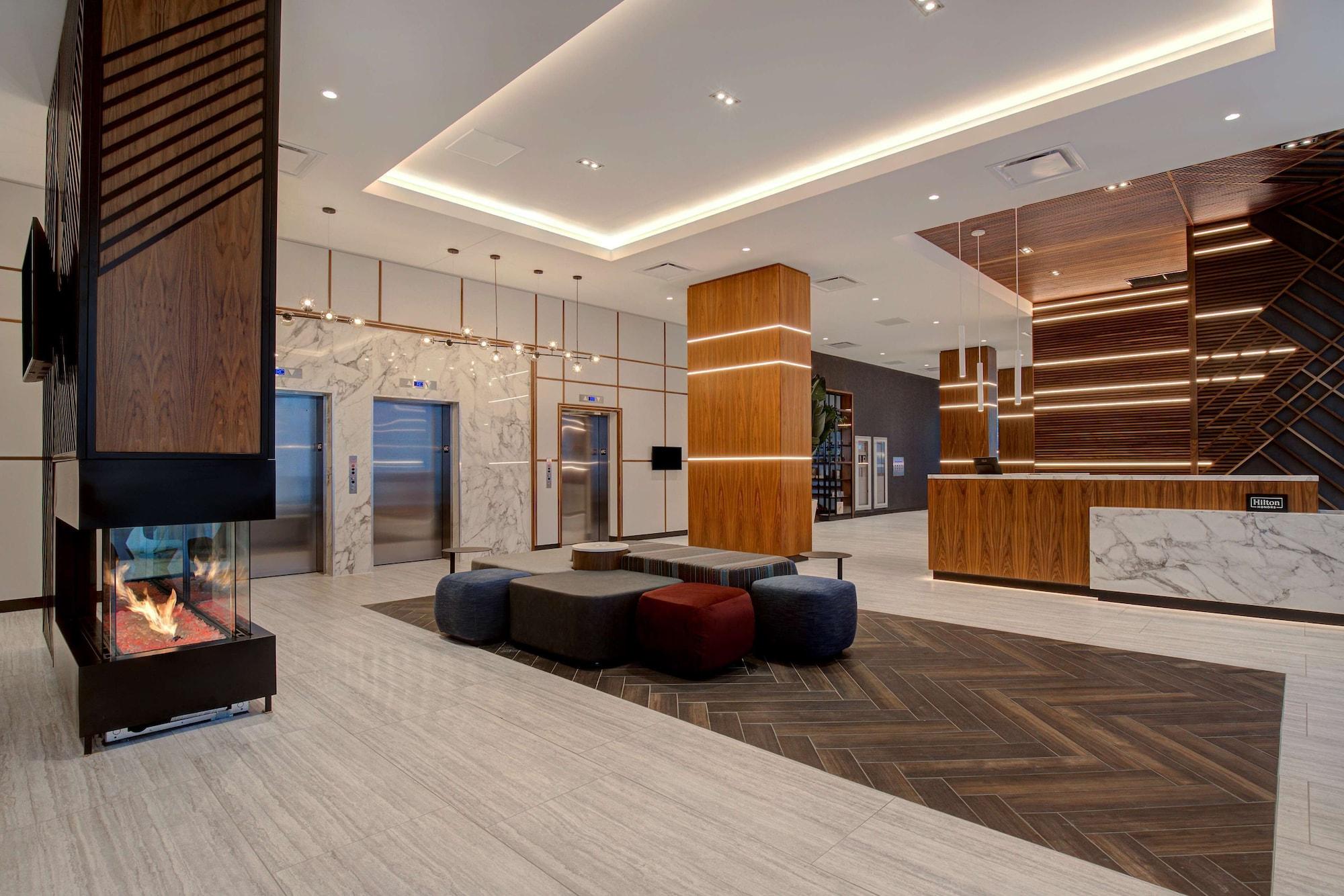 Vista Lobby Homewood Suites by Hilton Montreal Downtown, QC