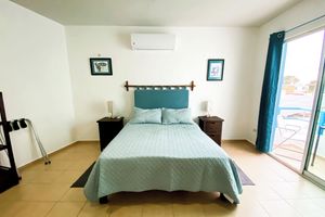 Alquiler Vacacional - Cozy house with pool near downtown, ideal for families or friends.