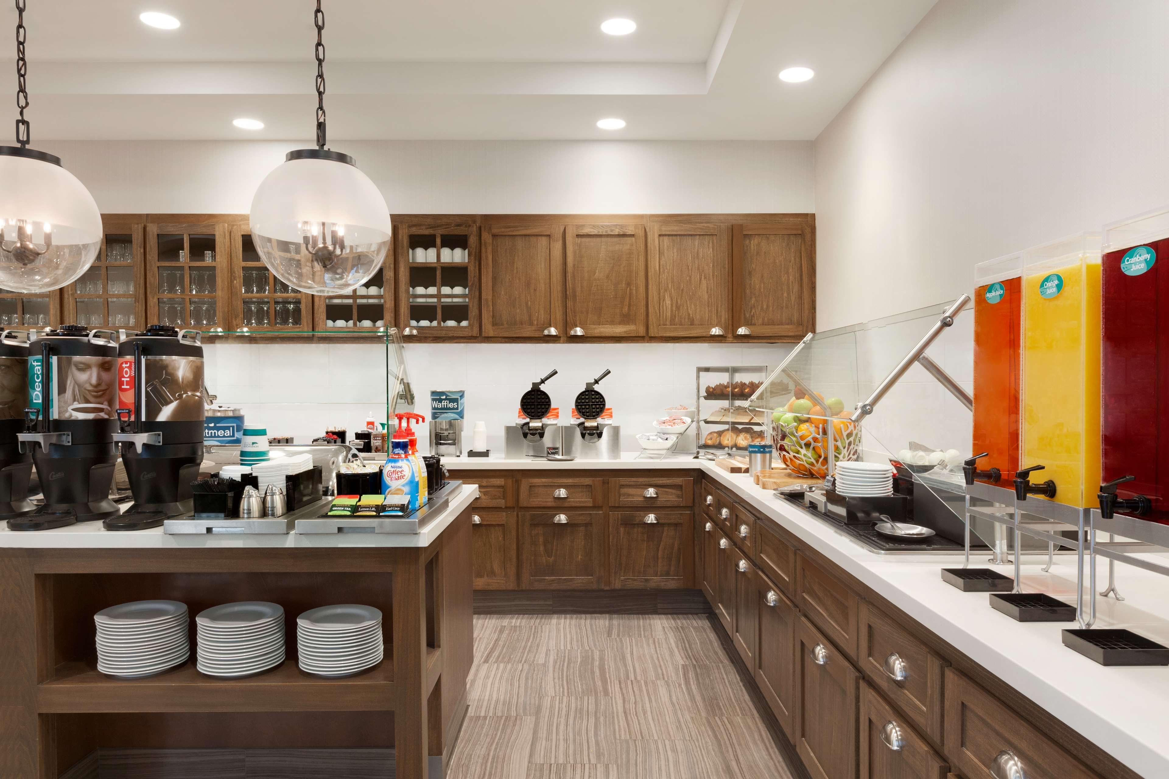 Restaurant Homewood Suites By Hilton Irvine John Wayne Airport