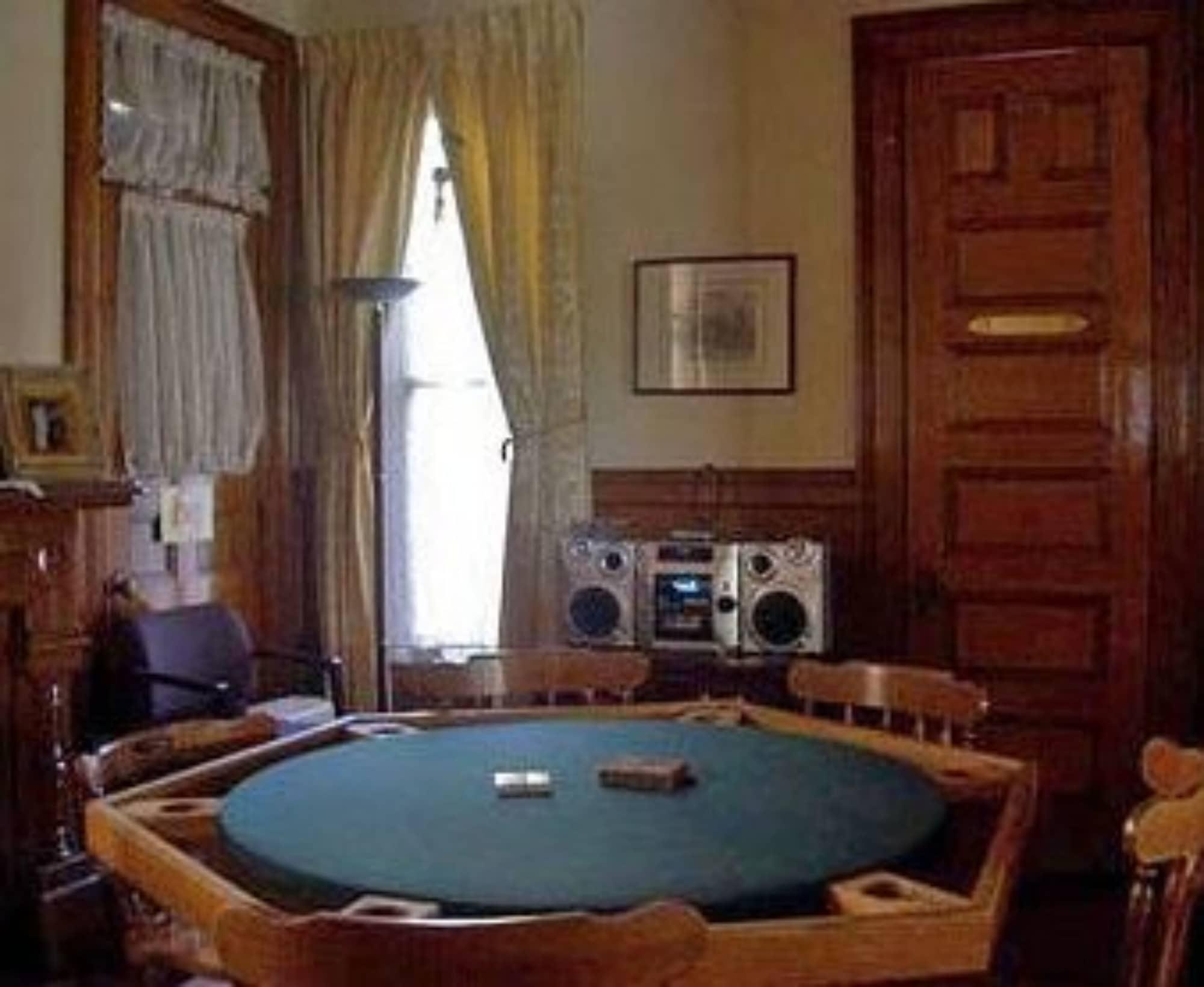 Instalaciones Recreativas Olde Judge Mansion