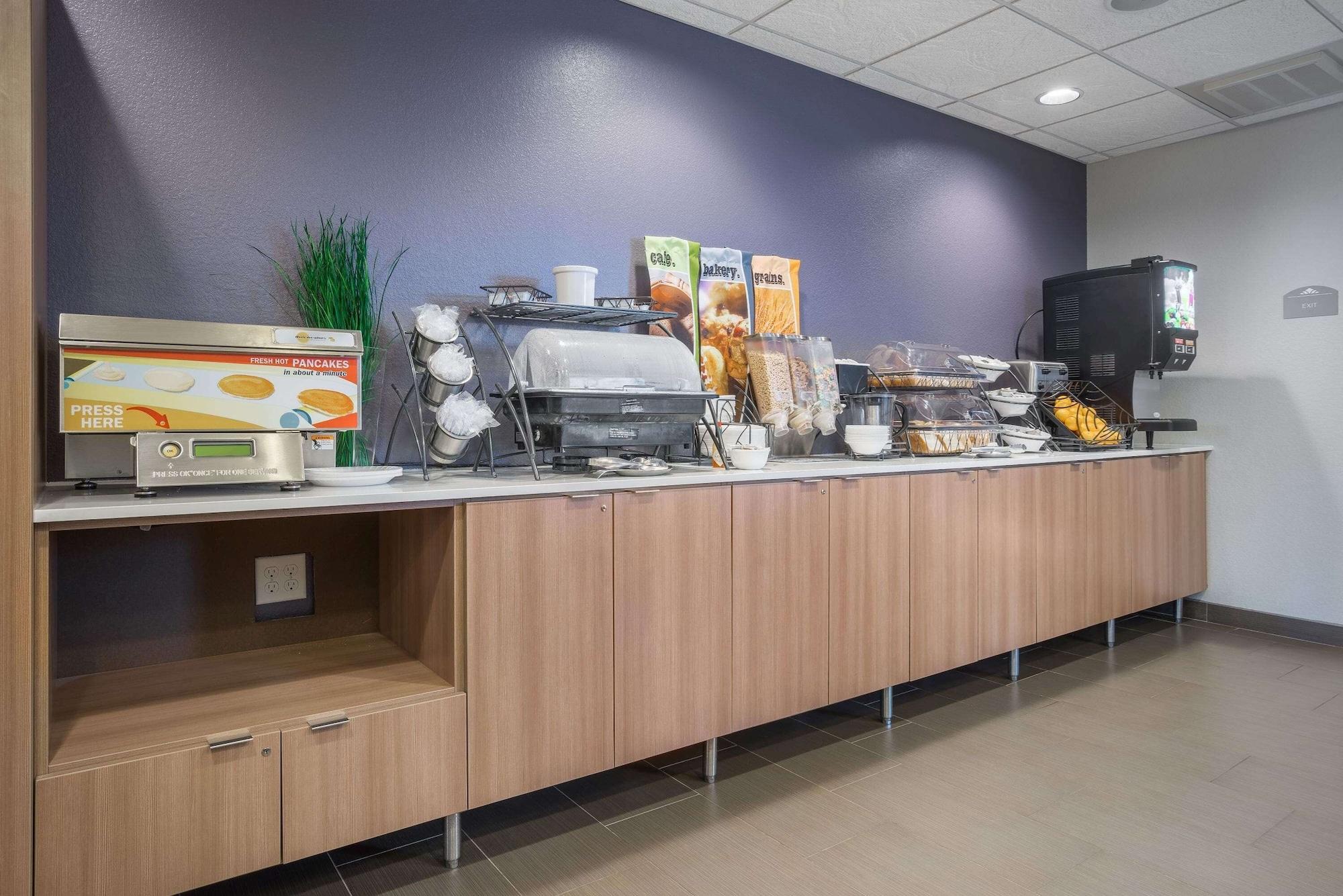 Restaurant Microtel Inn & Suites By Wyndham Moorhead Fargo Area