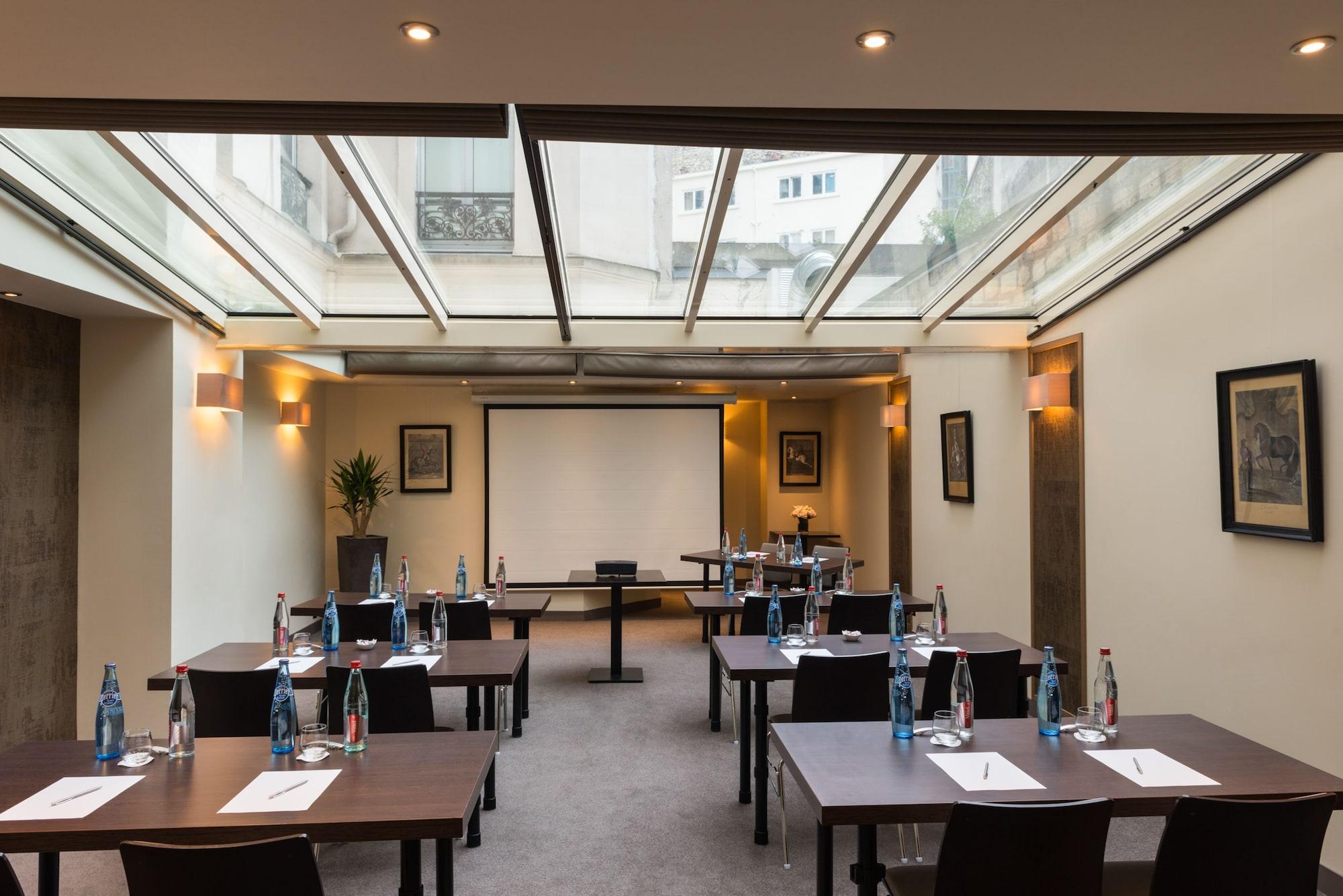 Sala de Reuniones Hôtel La Bourdonnais by Inwood Hotels