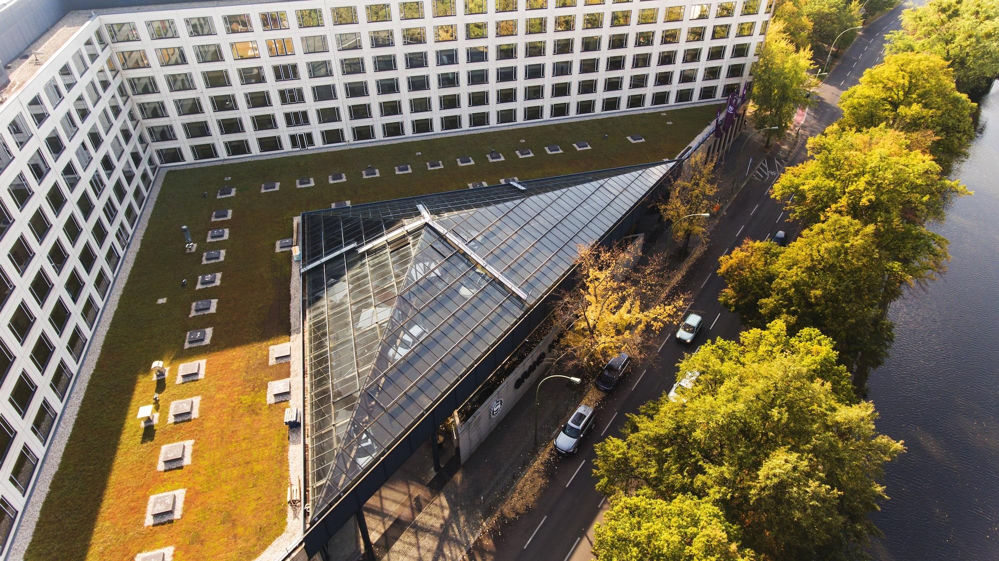 Vista Exterior Sheraton Berlin Grand Hotel Esplanade