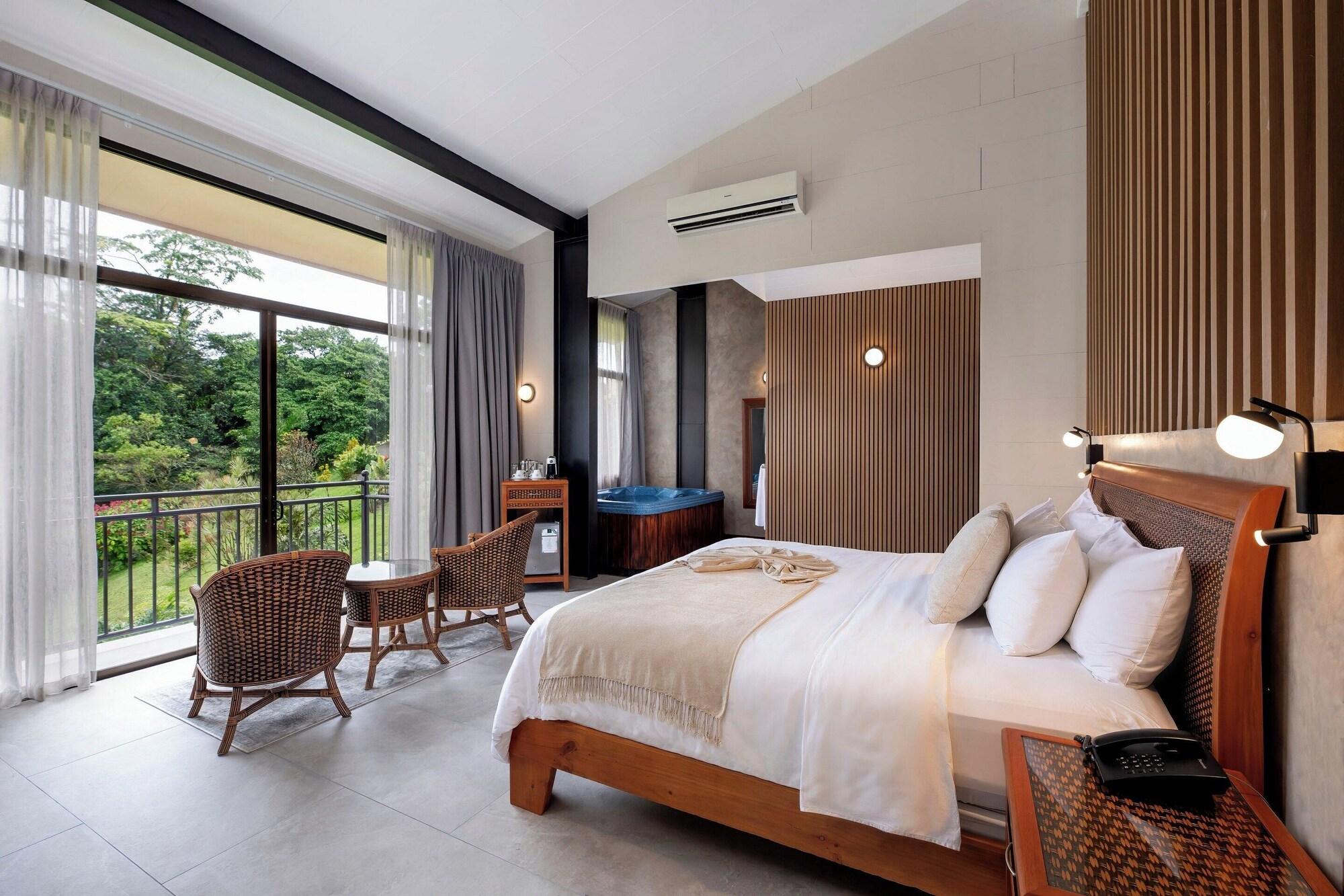 Habitación Arenal Kioro Suites & Spa