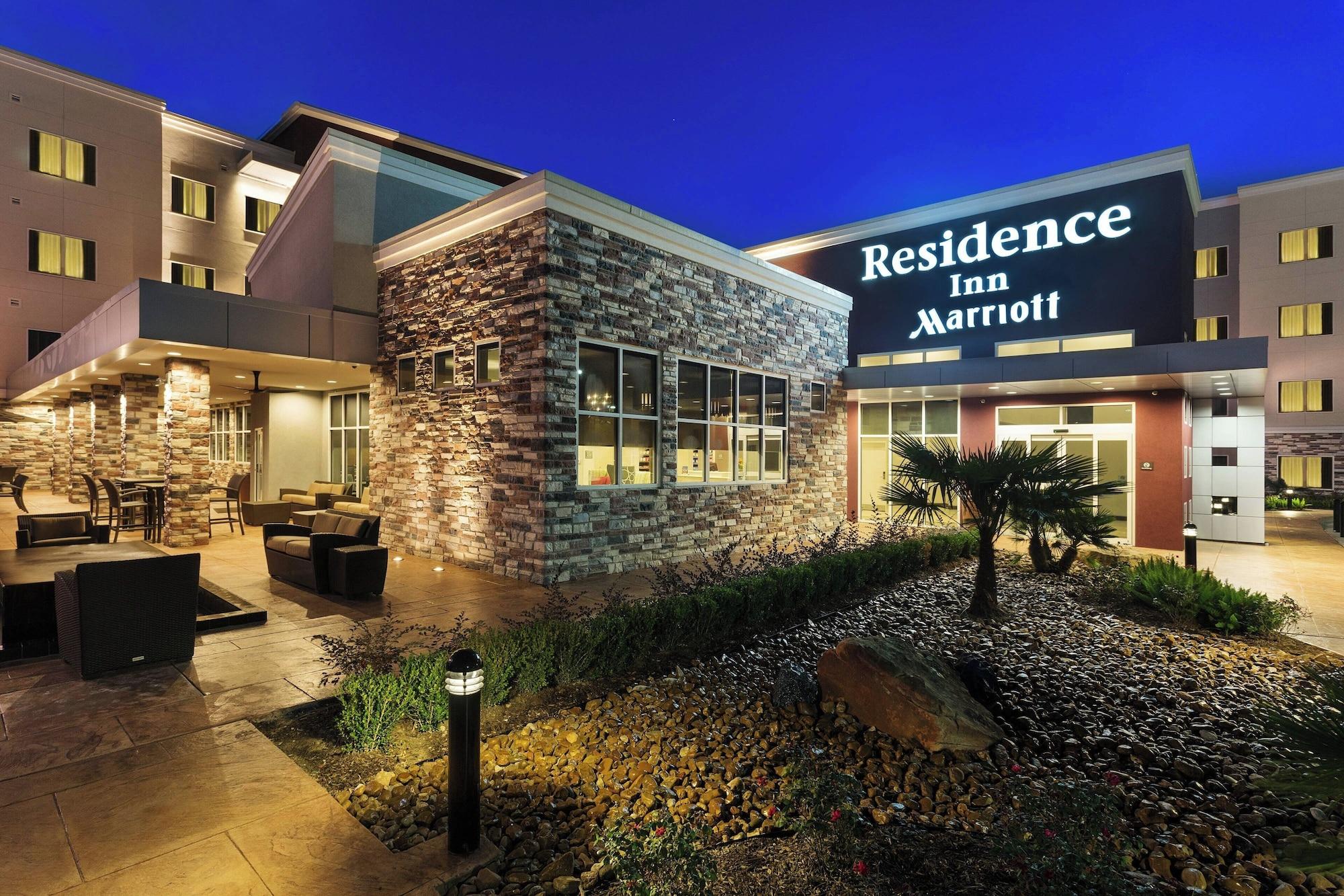 Vista Exterior Residence Inn by Marriott Houston West/Beltway 8 at Clay Rd.