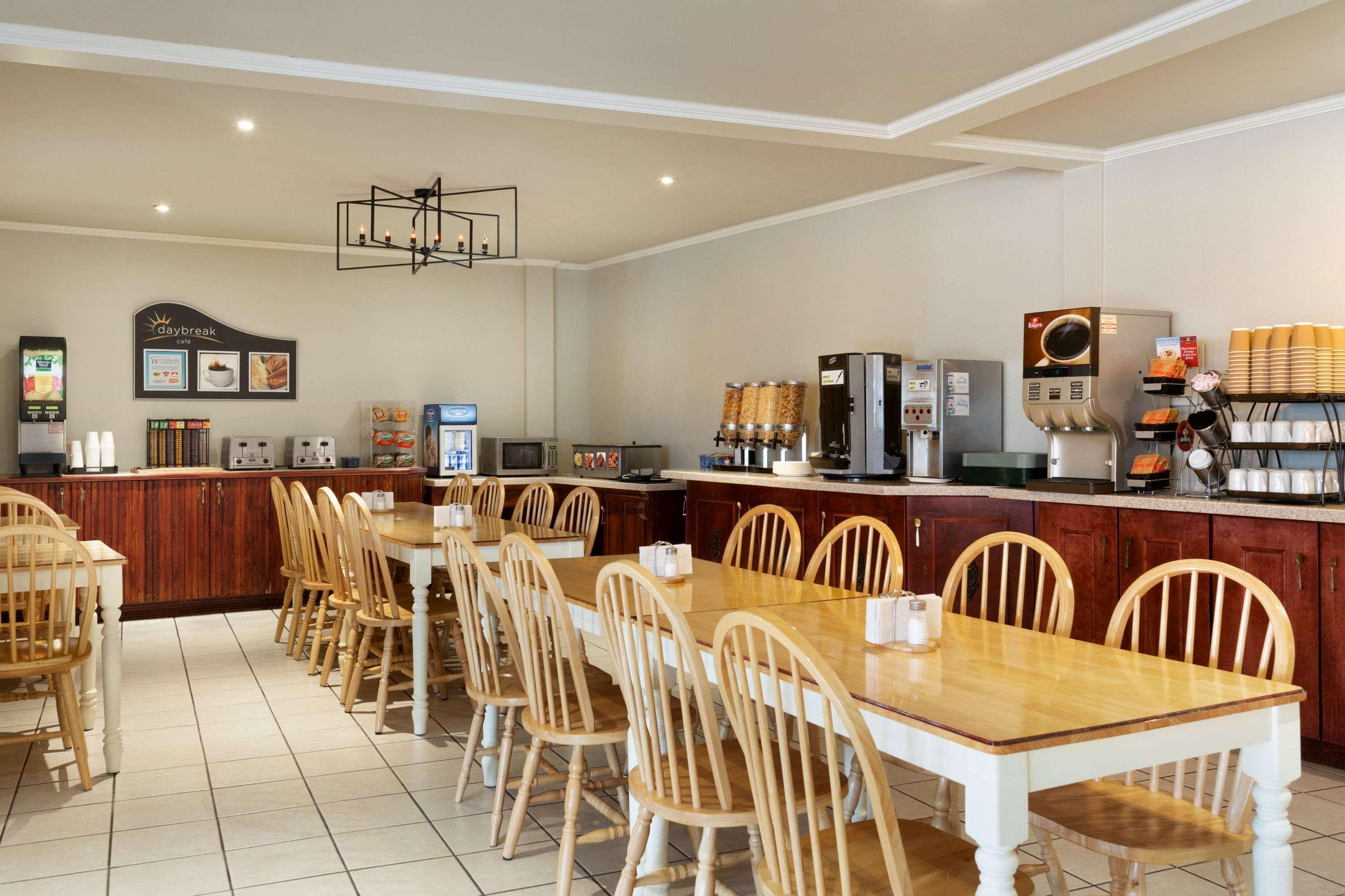 Restaurant Days Inn by Wyndham Edmundston