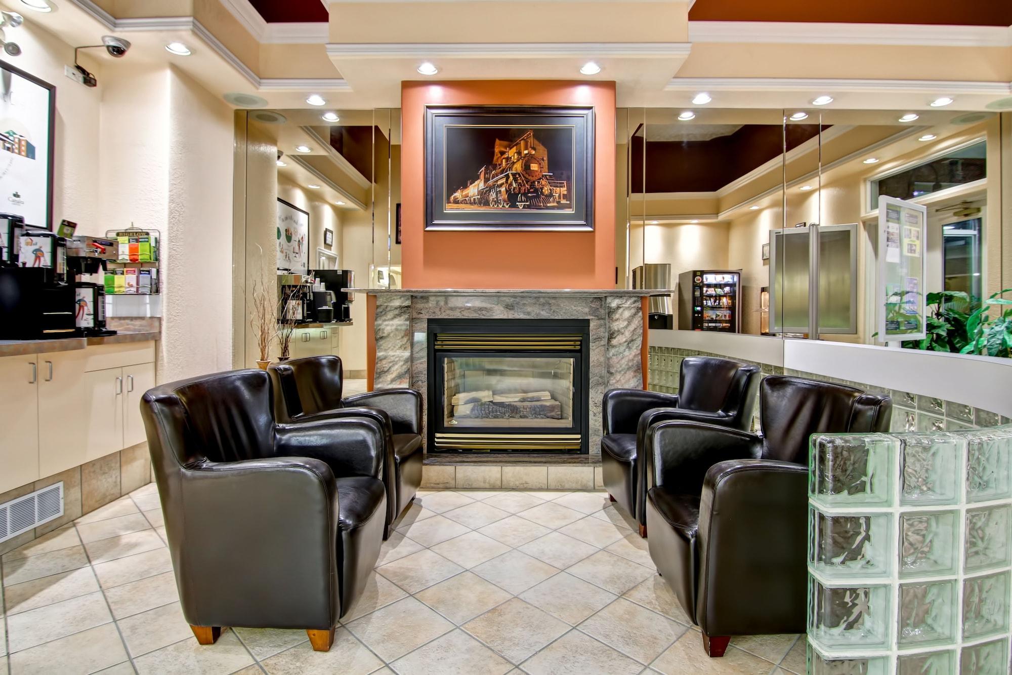 Vista Lobby Canalta Stettler