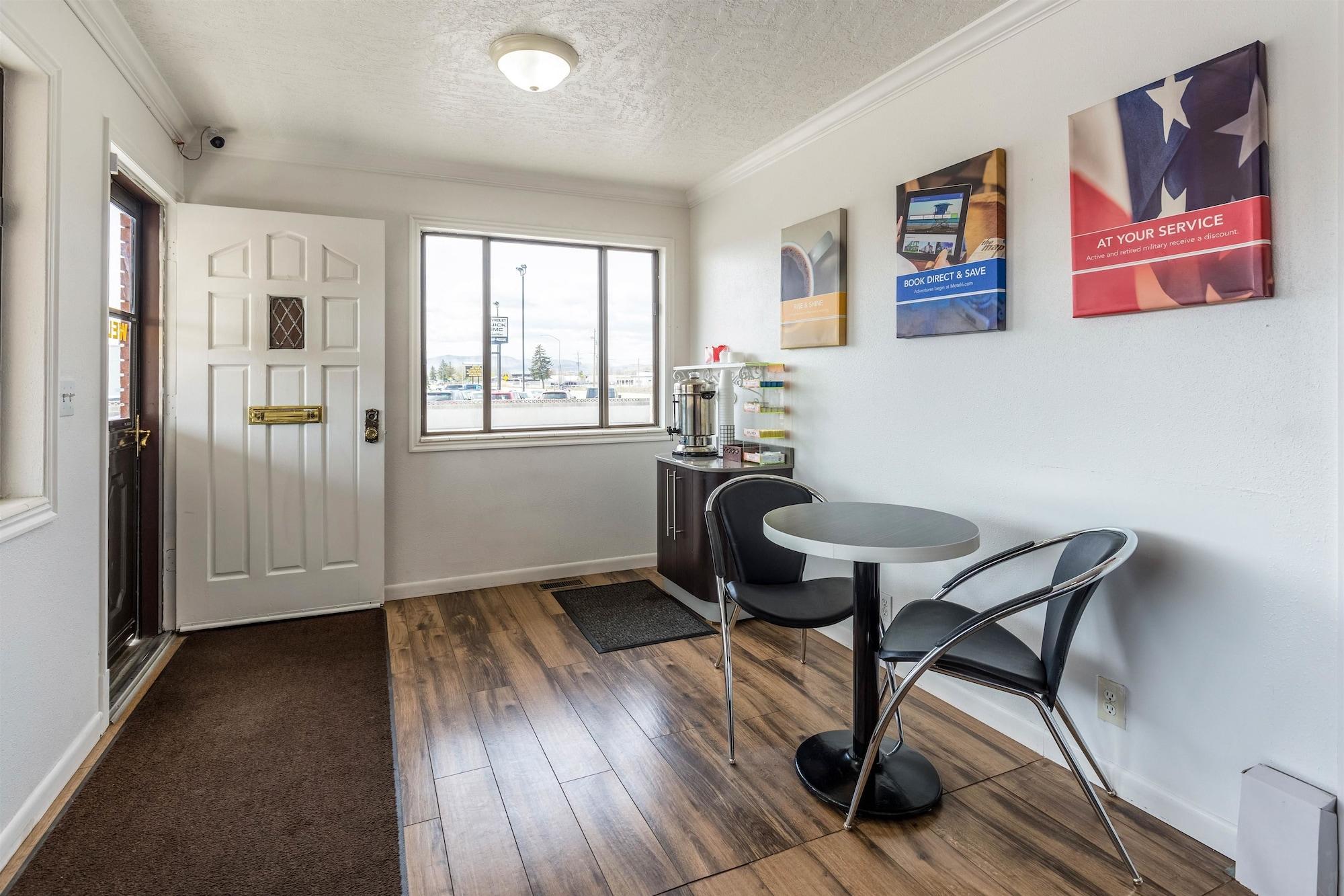 Vista Lobby Motel 6 Tremonton, UT