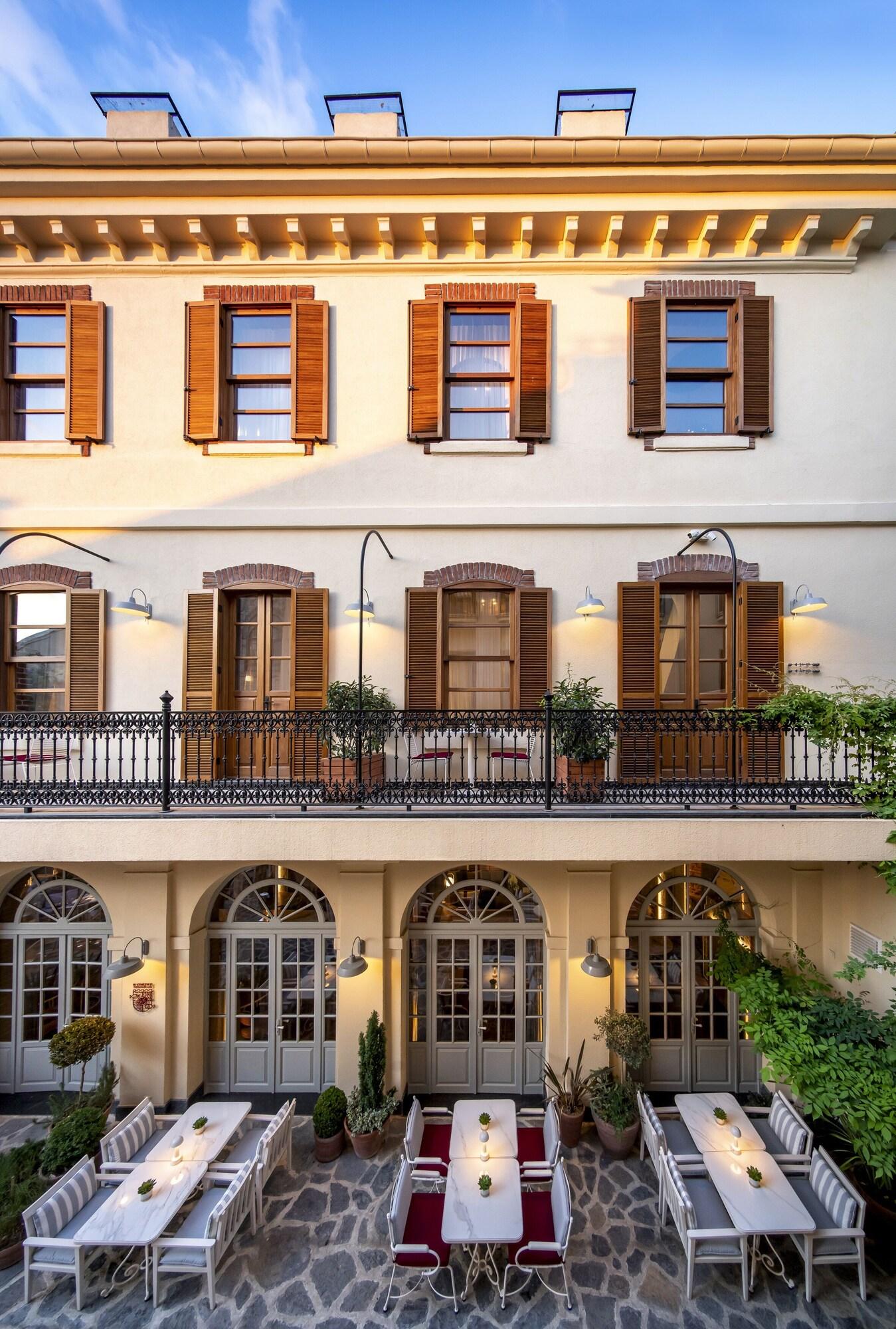 Equipamiento de Habitación Ecole St Pierre Hotel