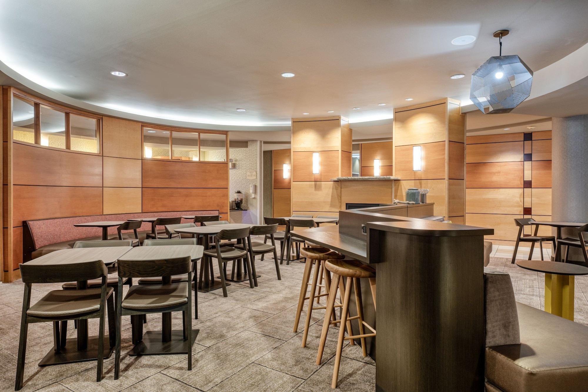 Restaurant SpringHill Suites by Marriott Terre Haute