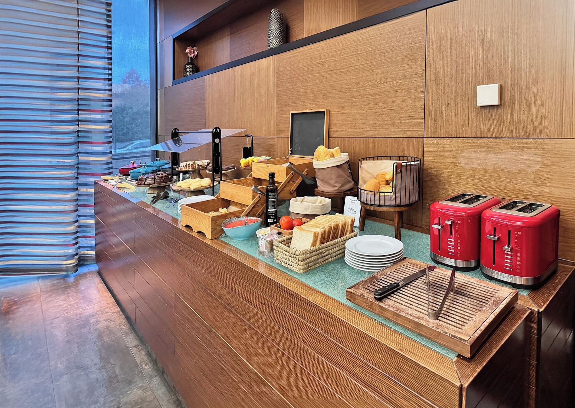 Restaurant Sercotel Las Artes Pinto