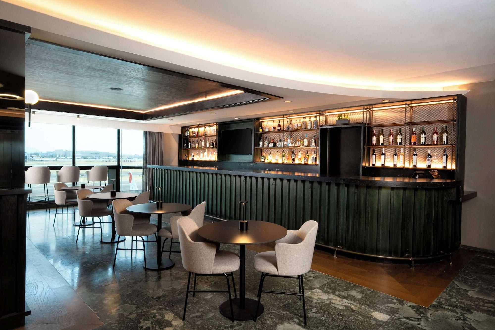 Bar/Salón Hilton Mexico City Airport