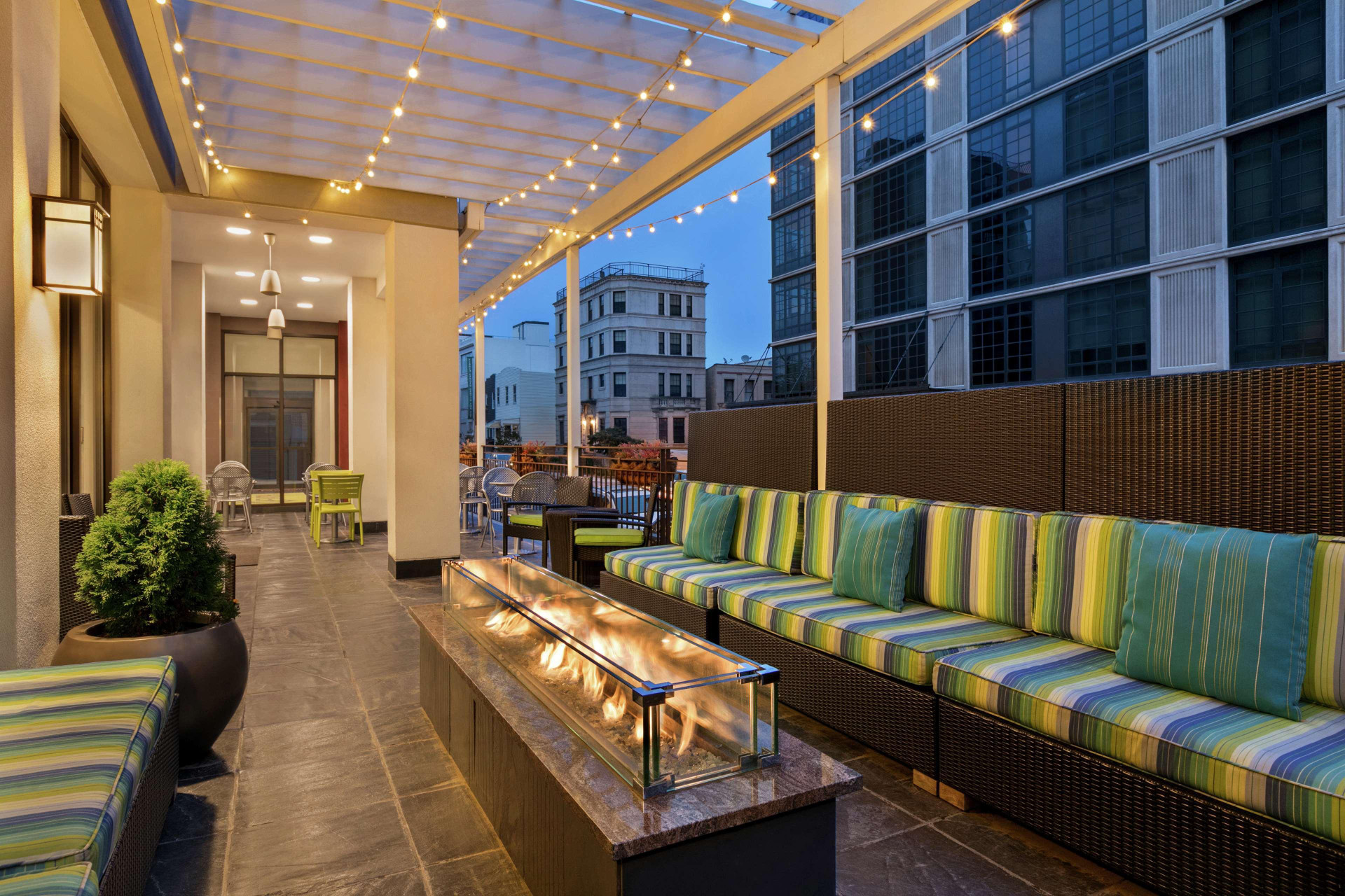 Vista Exterior Home2 Suites by Hilton NY Long Island City/Manhattan View