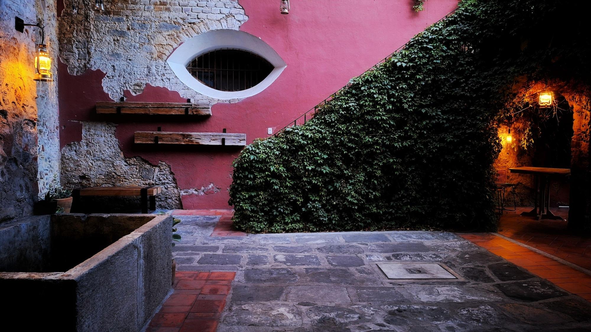 Vista Exterior El Descanso Barrio del Artista