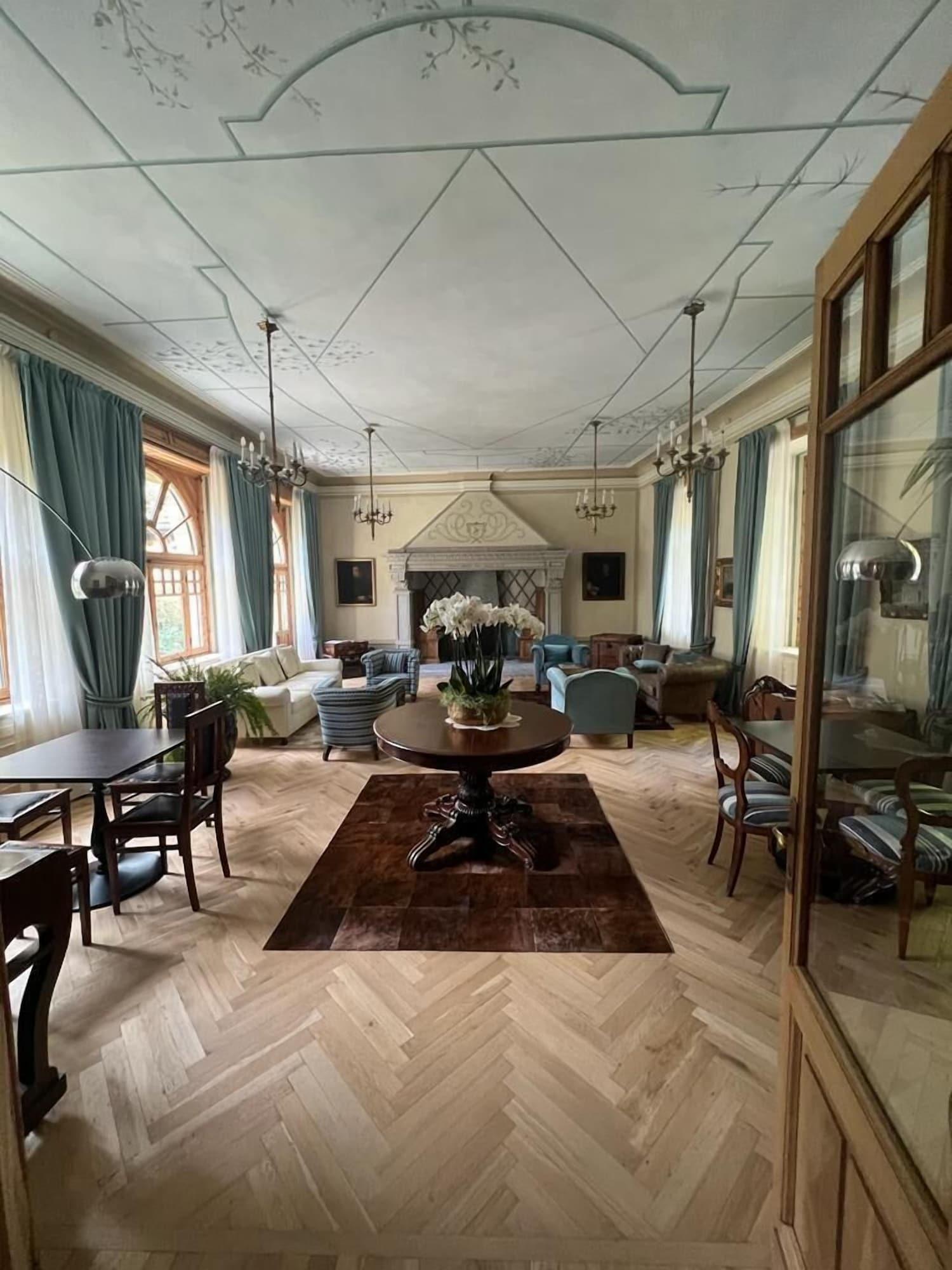 Sala de Reuniones VILLA CHIOVENDA Residenza d'Epoca