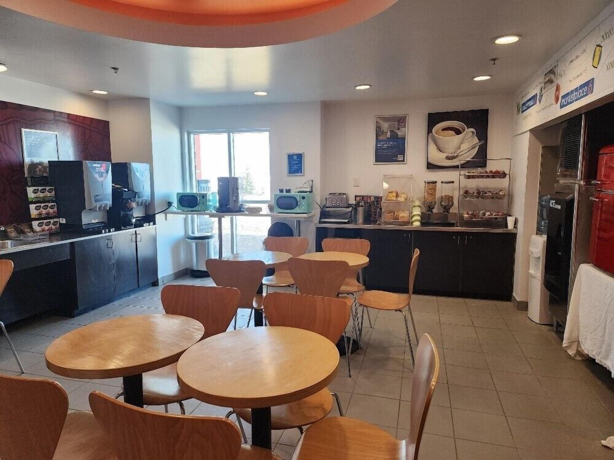Restaurant Motel 6 Moosomin, SK
