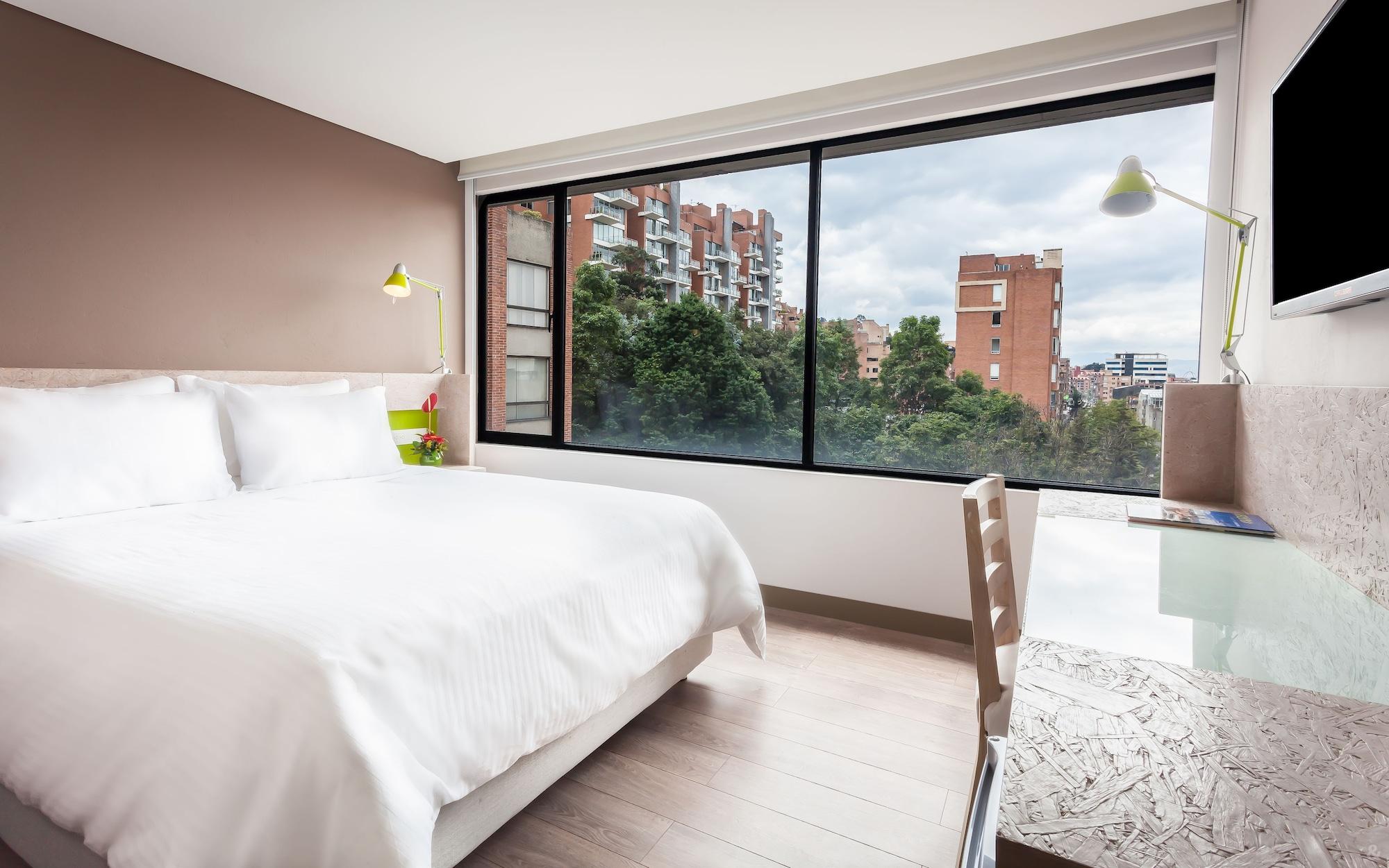 Varios Mika Suites