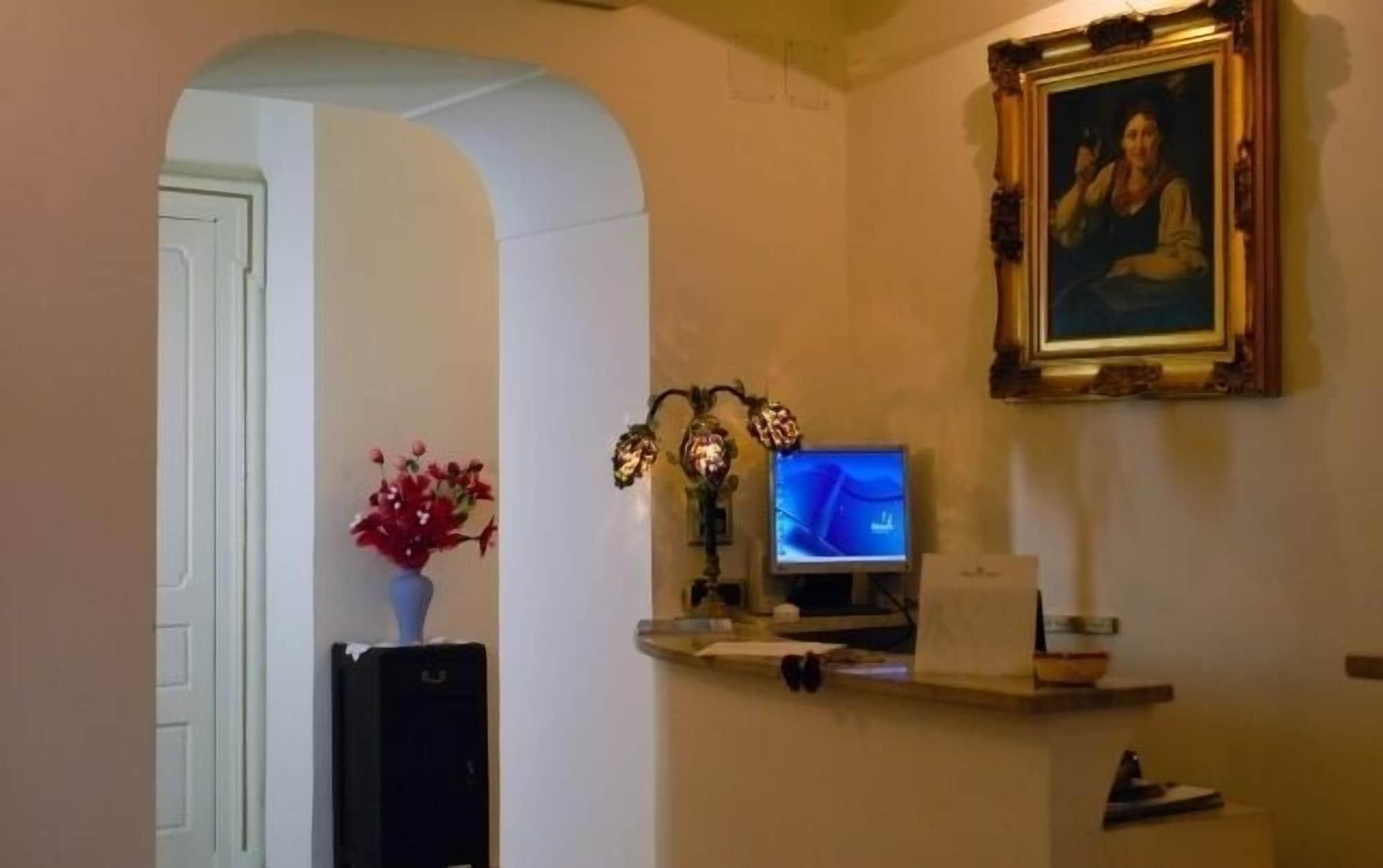 Vista Lobby Bovio Suite