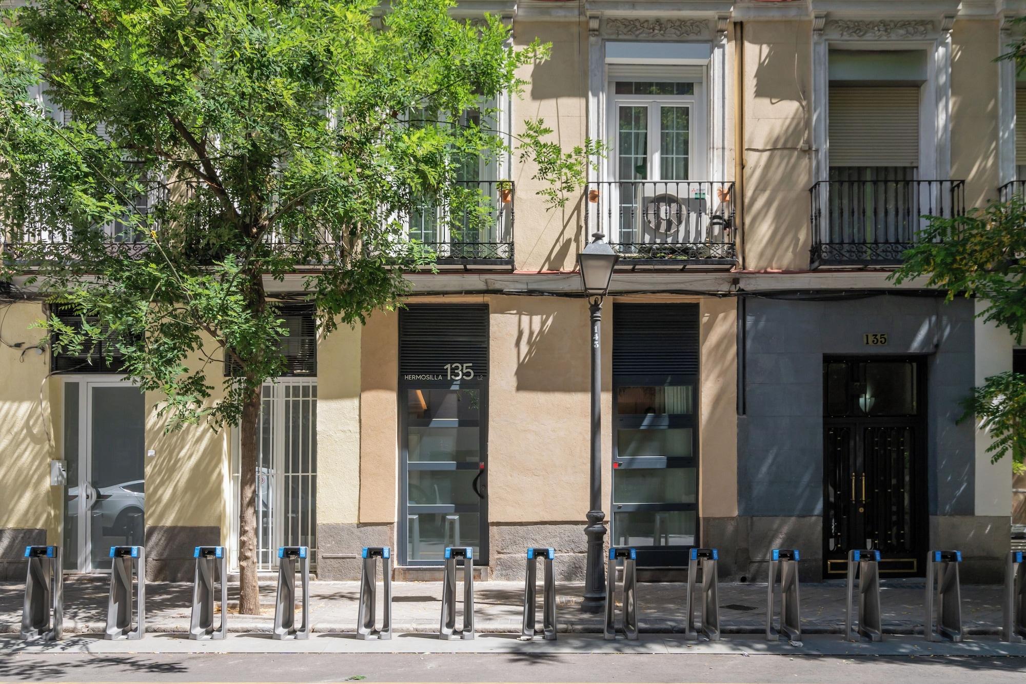 Varios Dobo Madrid Goya