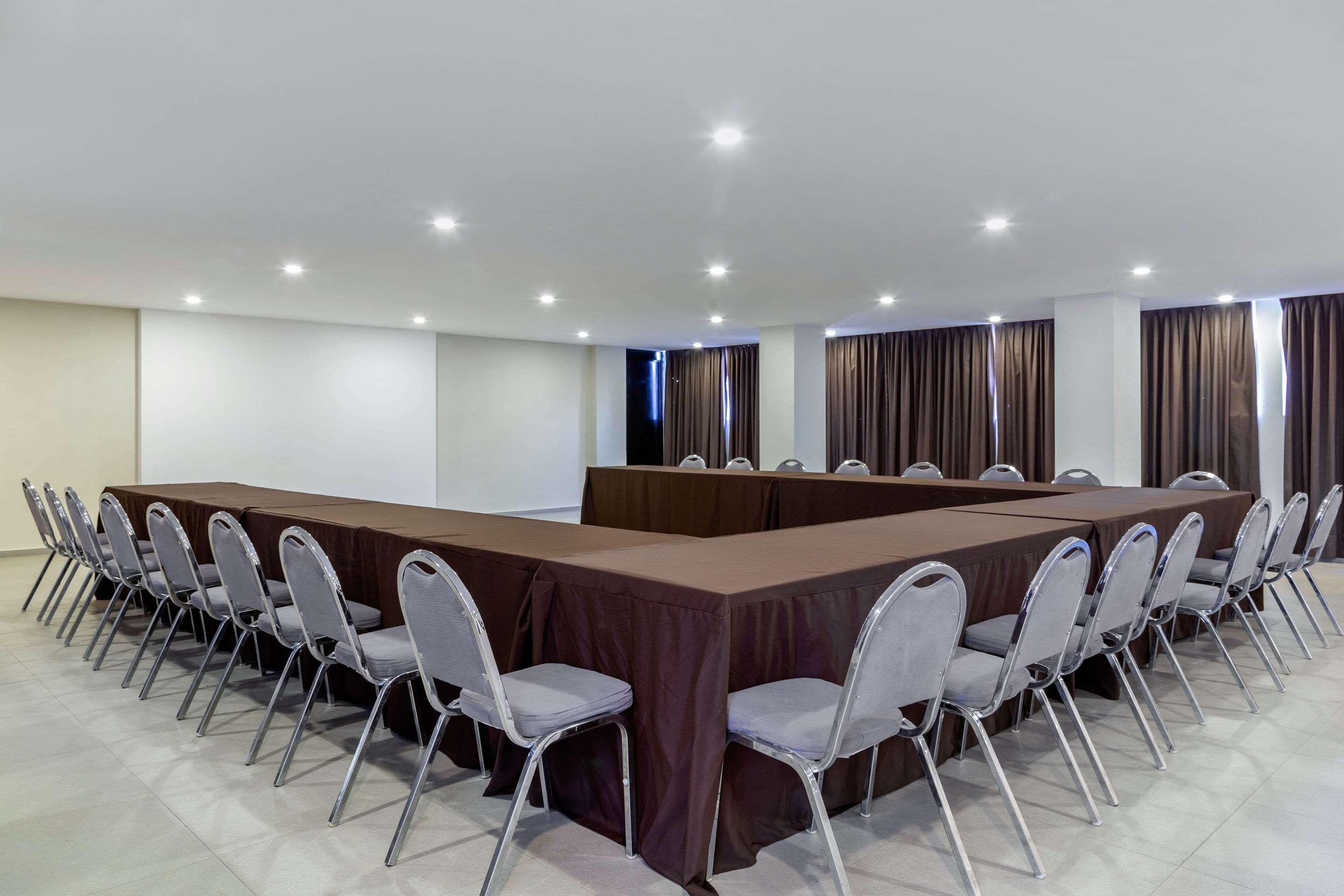 Sala de Reuniones Comfort Inn San Luis Potosi