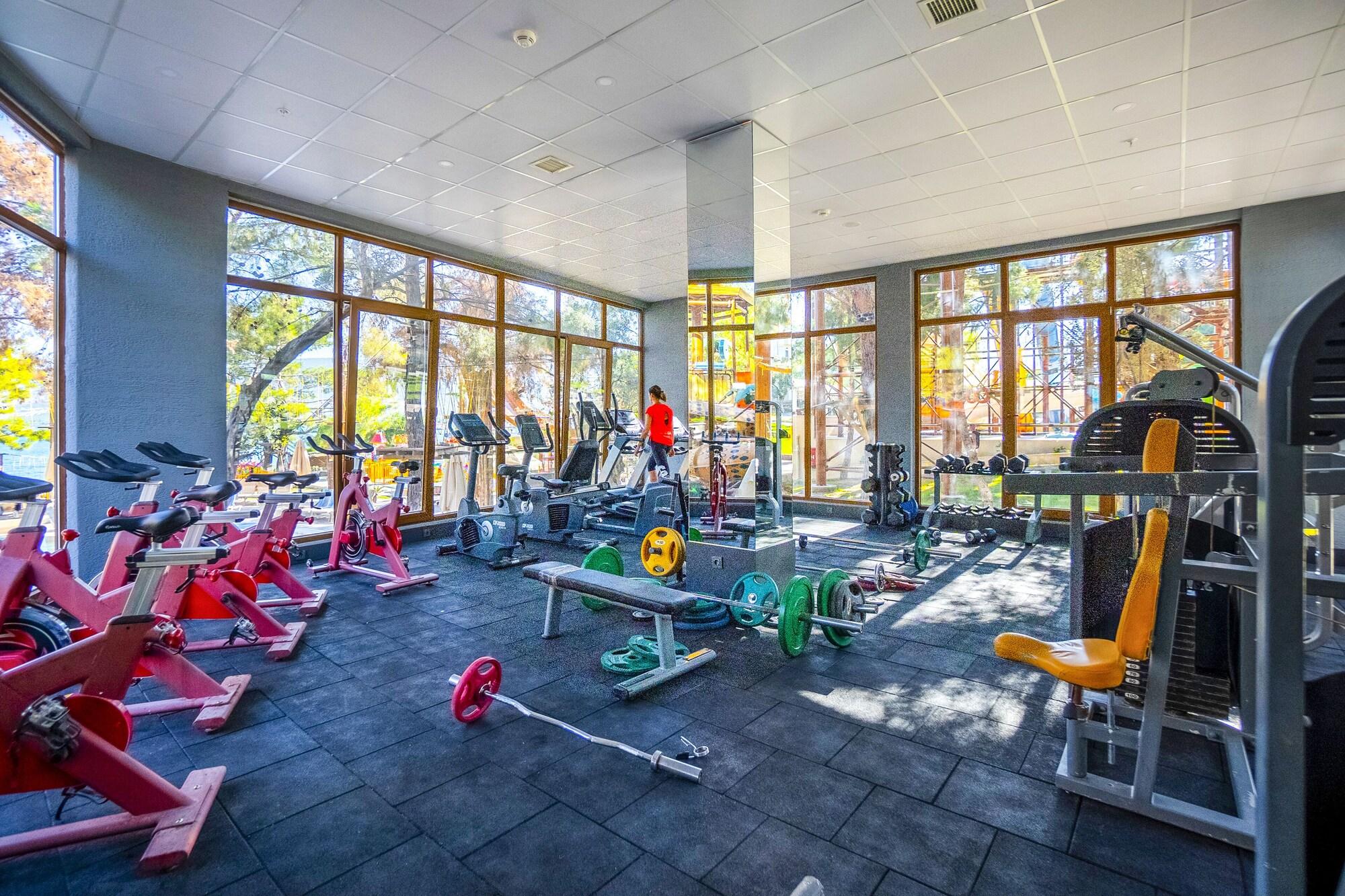 Gimnasio Long Beach Club Nature