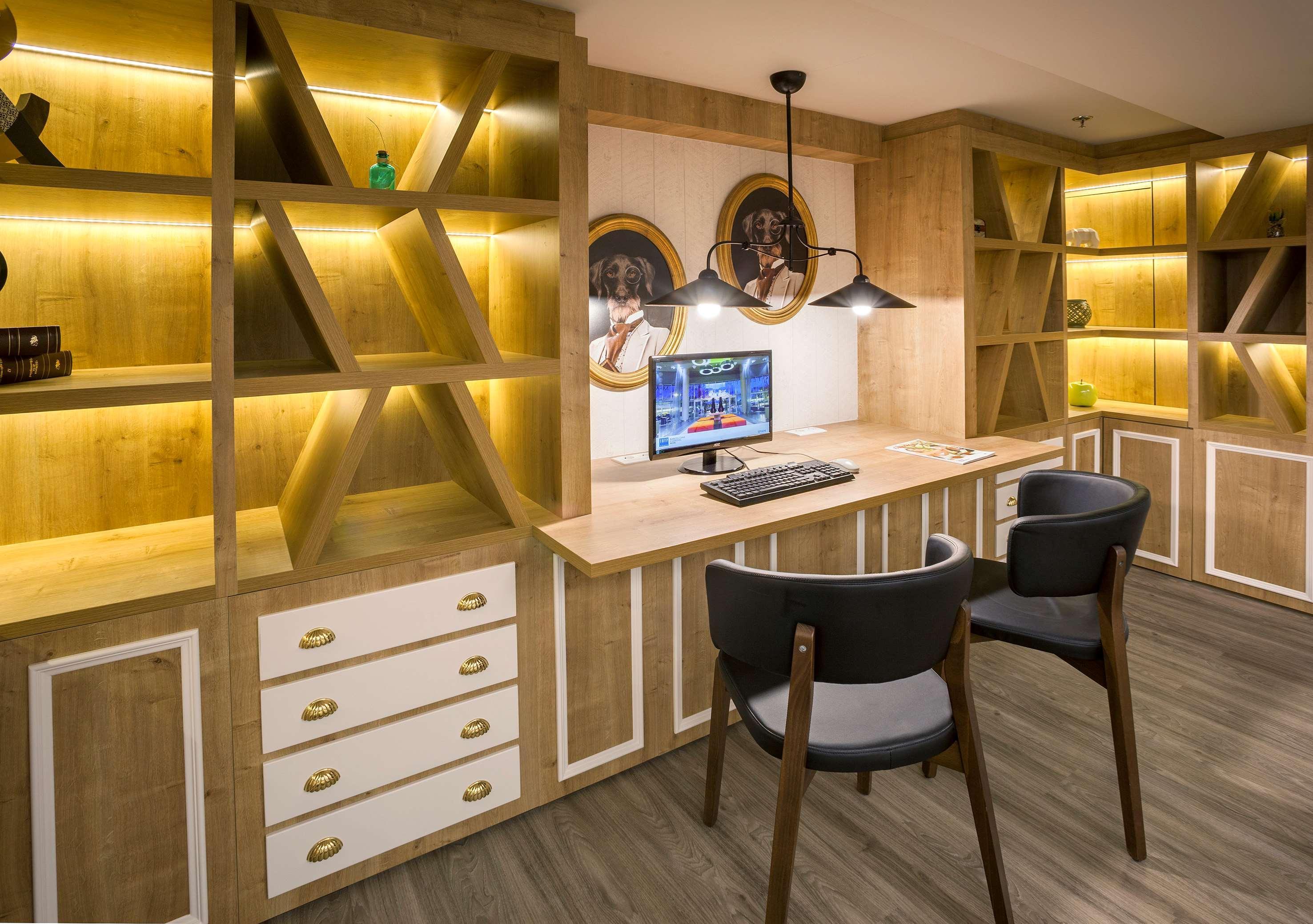 Centro de Negocios Hotel San Sebastián Orly, Affiliated by Meliá