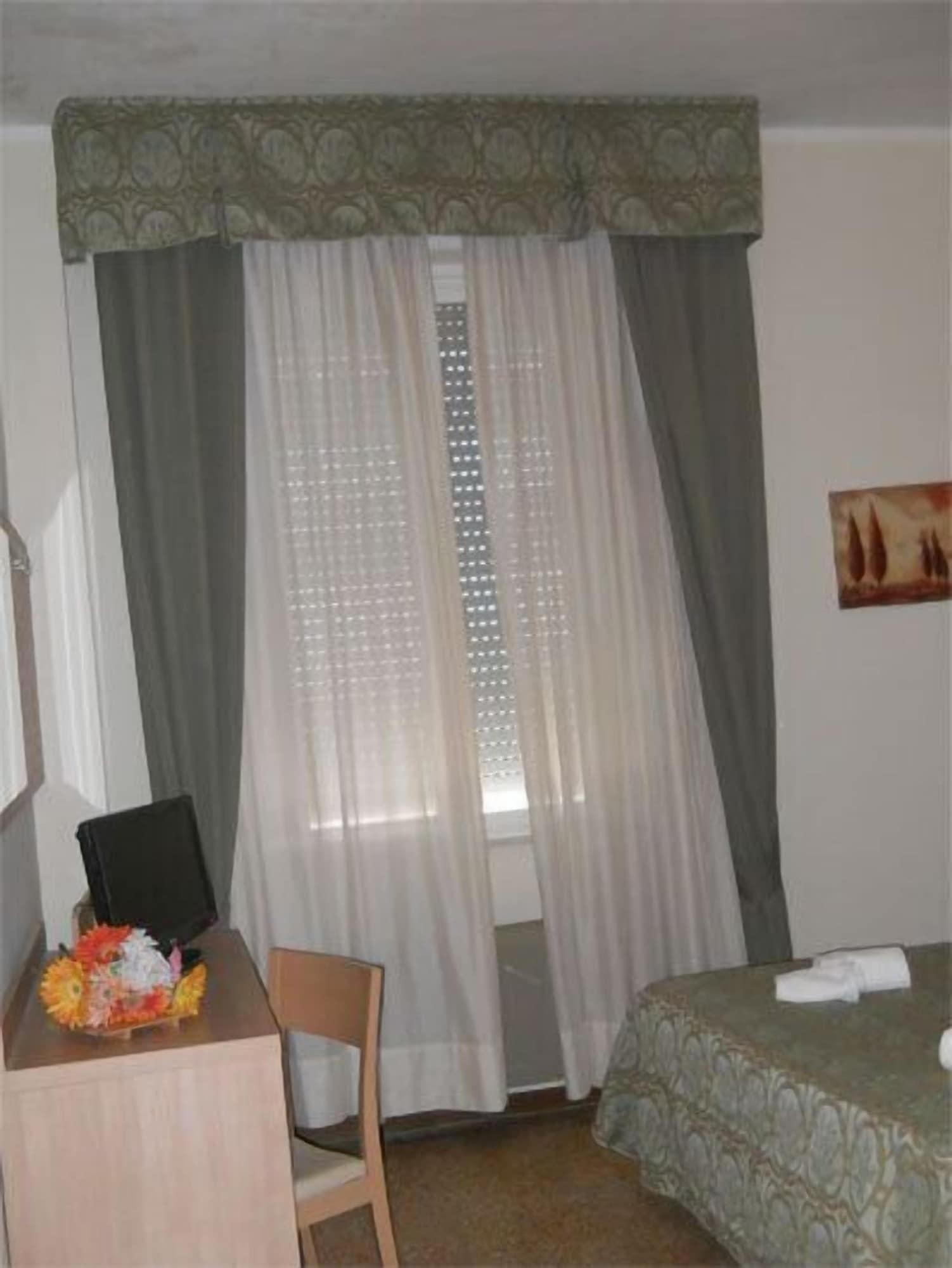 Set de Habitación Hotel Quisisana