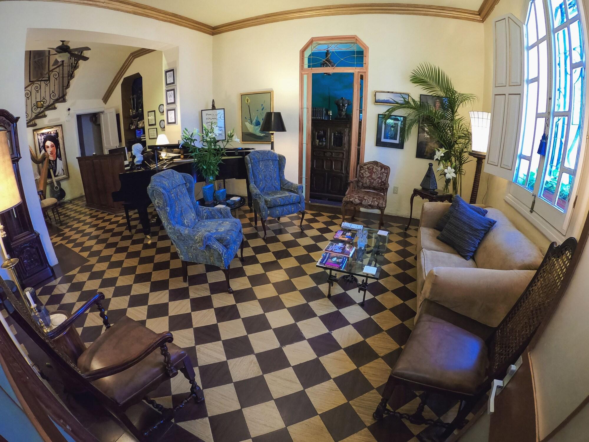 Vista Lobby La Perla Hotel Boutique B&B