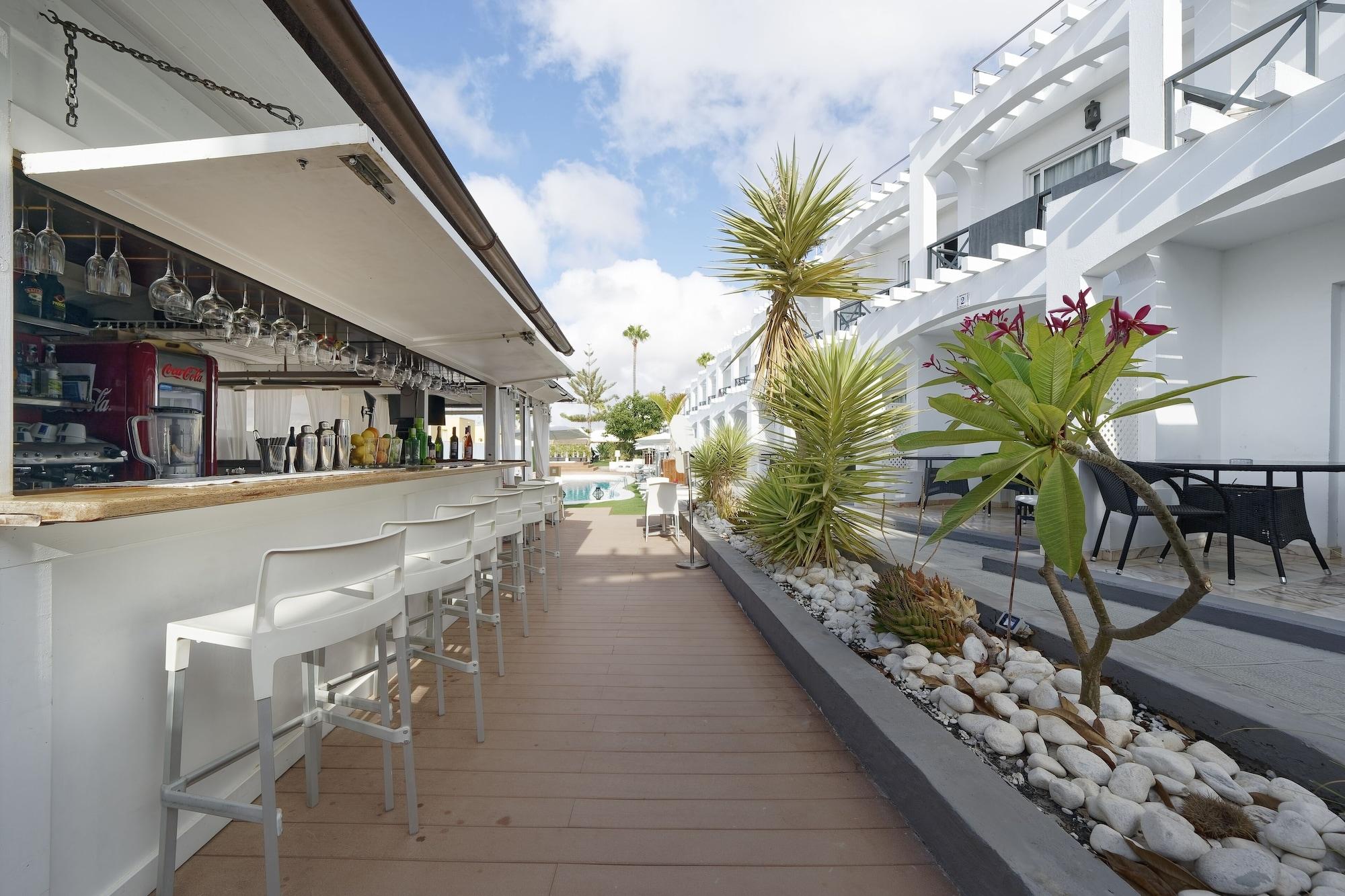 Bar/Salón Vista Bonita Gay & Lesbian only Resort