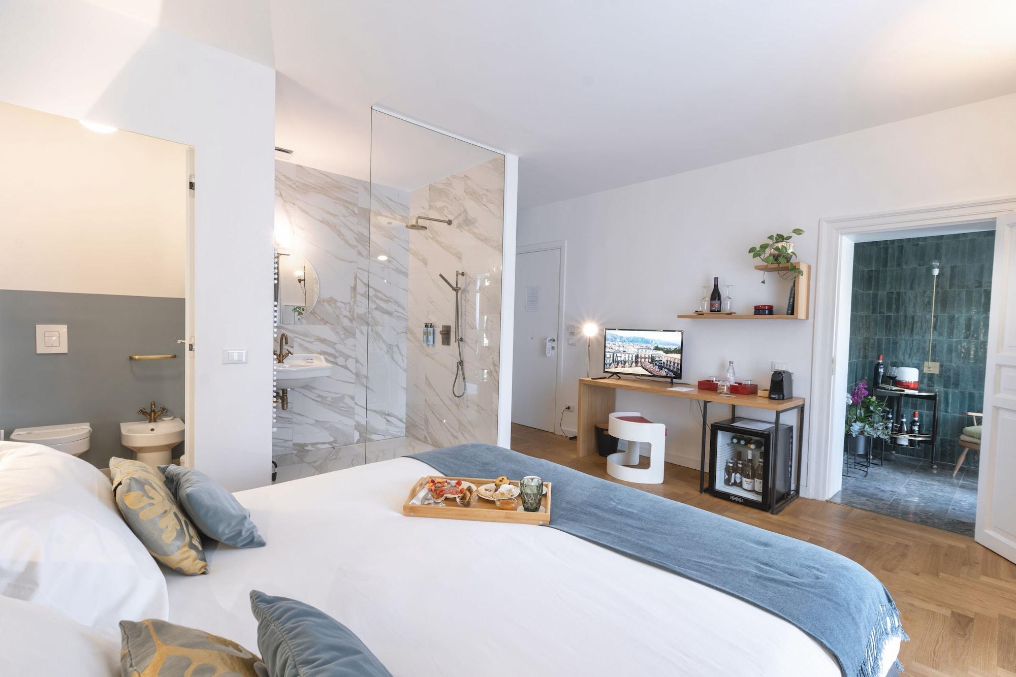 Varios Archè Design Rooms and Suites