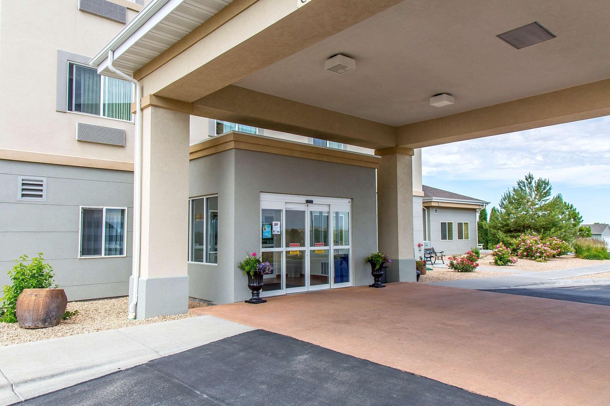 Vista Exterior Sleep Inn & Suites Douglas