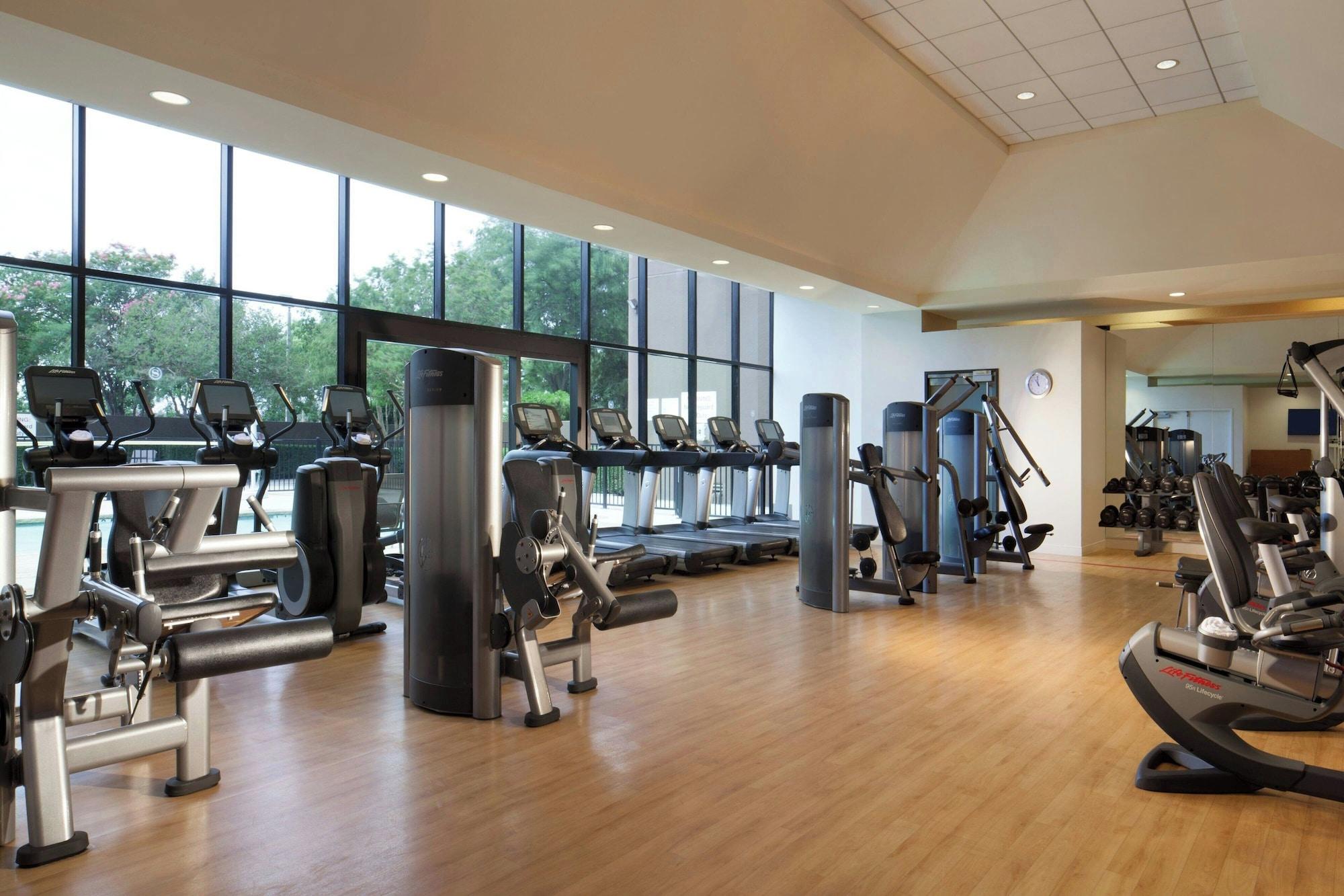 Gimnasio Sheraton DFW Airport Hotel