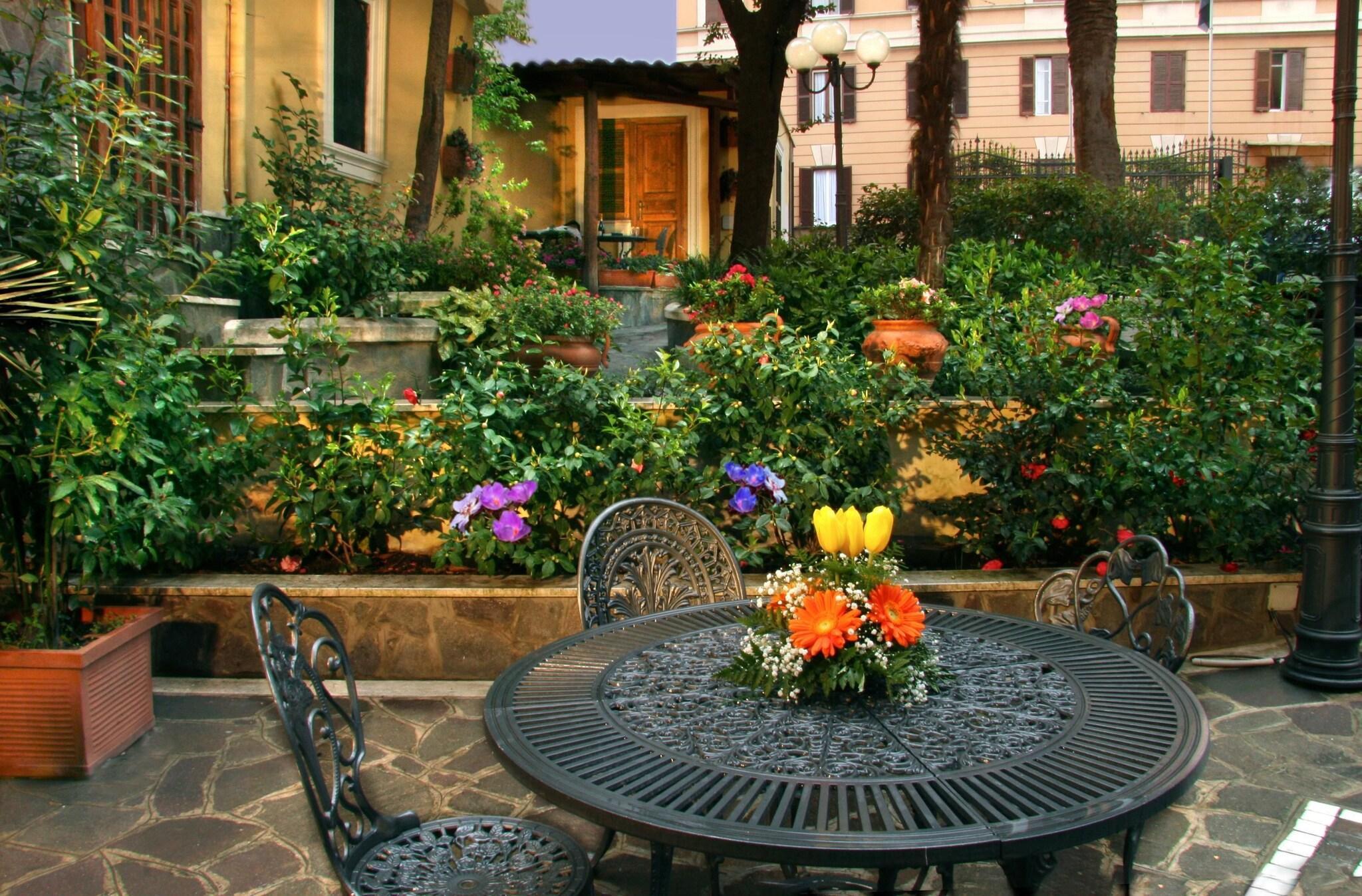 Varios Hotel Villa San Lorenzo Maria