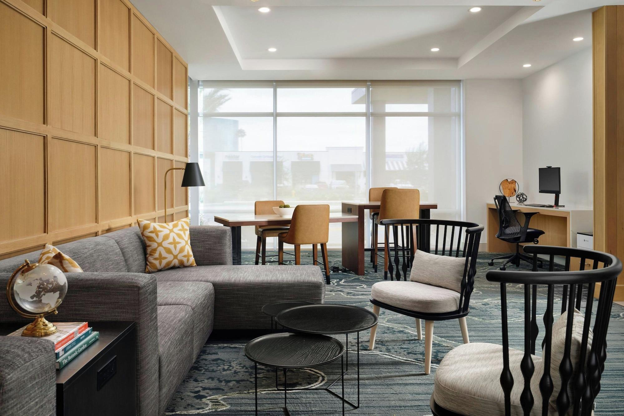 Vista Lobby TownPlace Suites by Marriott Ventura Oxnard