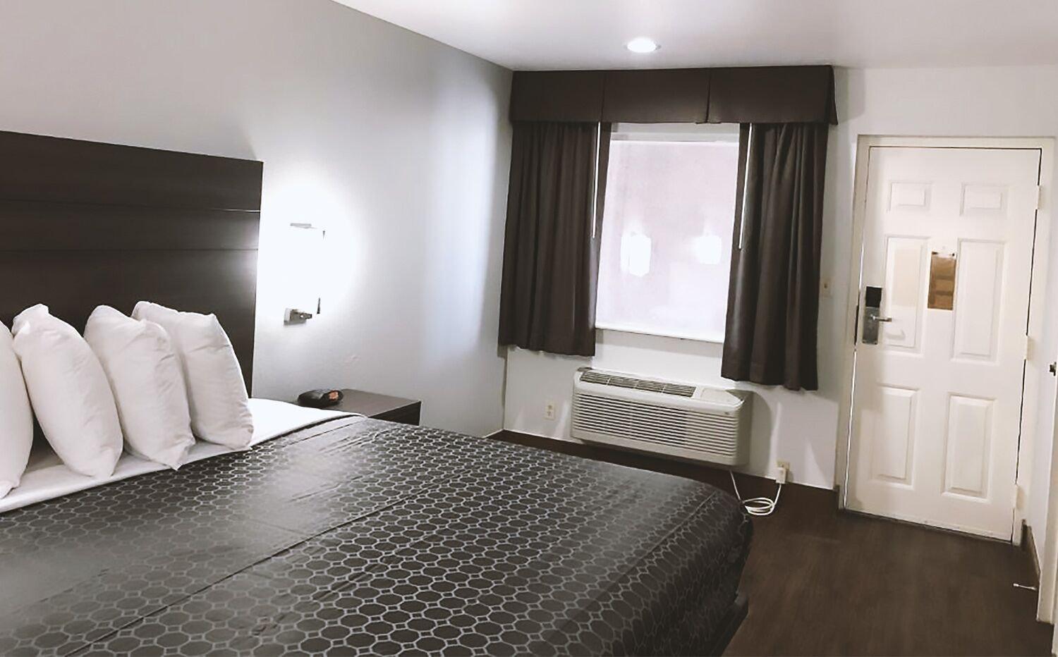 Equipamiento de Habitación Blue Way Inn By Jasper Near Frost Bank Center