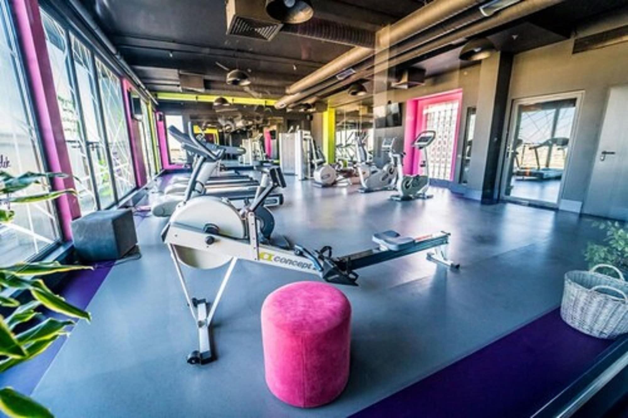 Gimnasio Bristol Tradition and Luxury